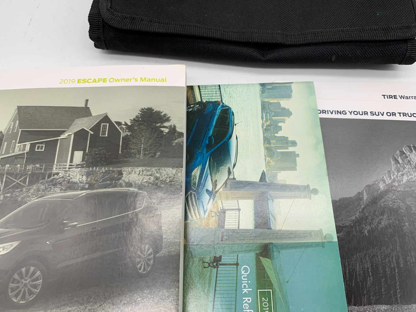 2019 Ford Escape Owners Manual Set with Case OEM C02B14053
