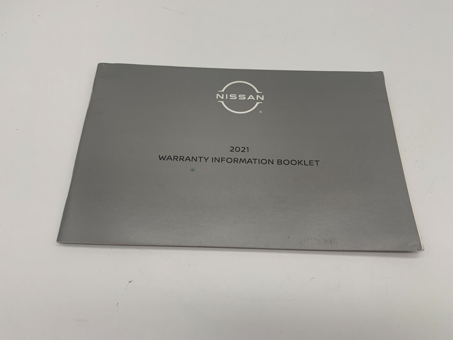 2021 Nissan Altima Owners Manual Set with Case OEM R01B05030