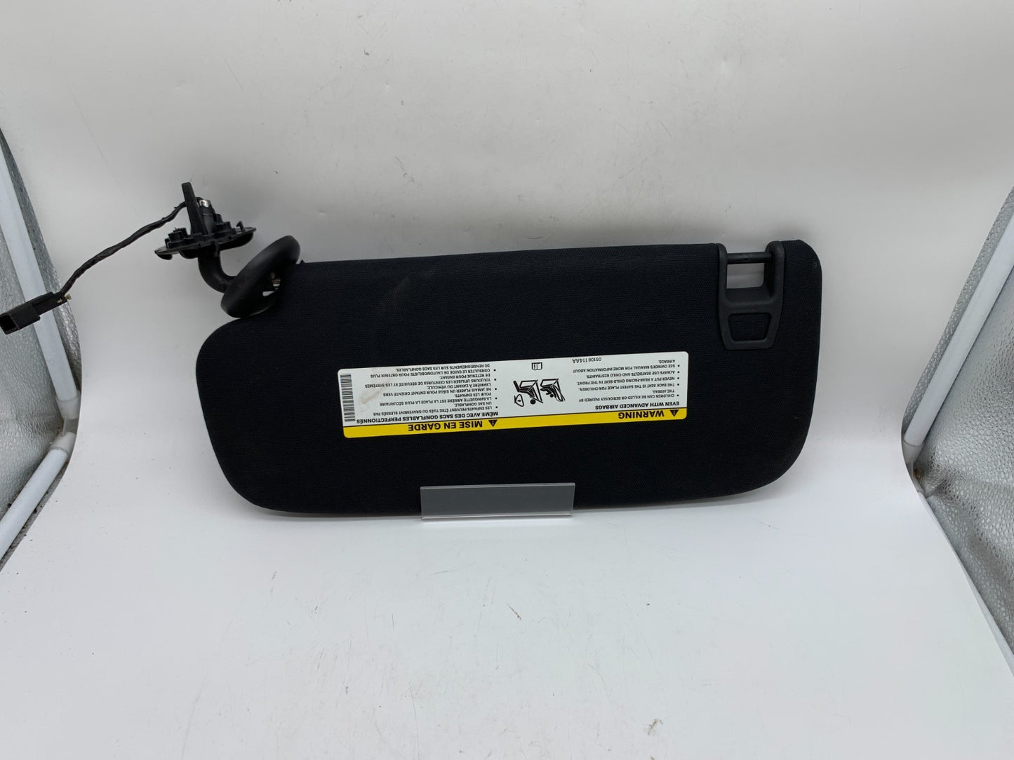 2014-2022 Jeep Grand Cherokee Passenger Sun Visor Black Illuminated B01B32001