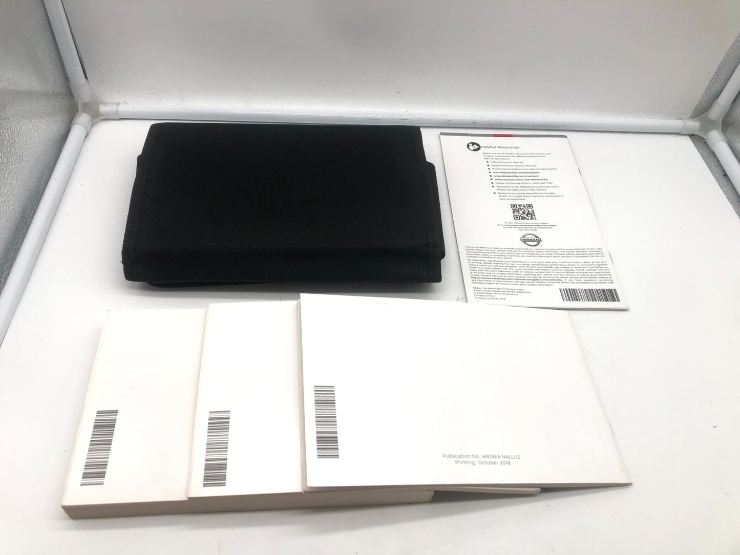 2019 Nissan Rogue Owners Manual Set with Case OEM A02B08022