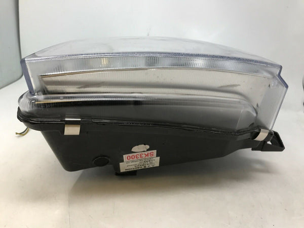 2007-2014 Chevrolet Avalanche 1500 Passenger Side Head Light Headlight A04B53038