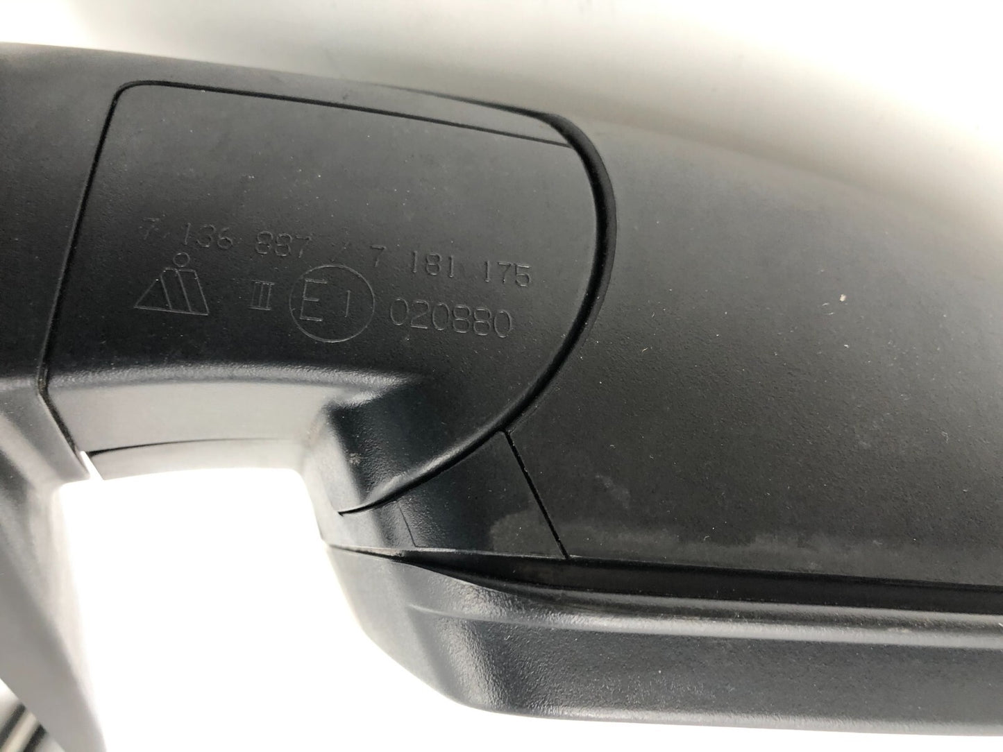 2011-2013 BMW X5 Driver Side View Power Door Mirror White OEM B03B24003