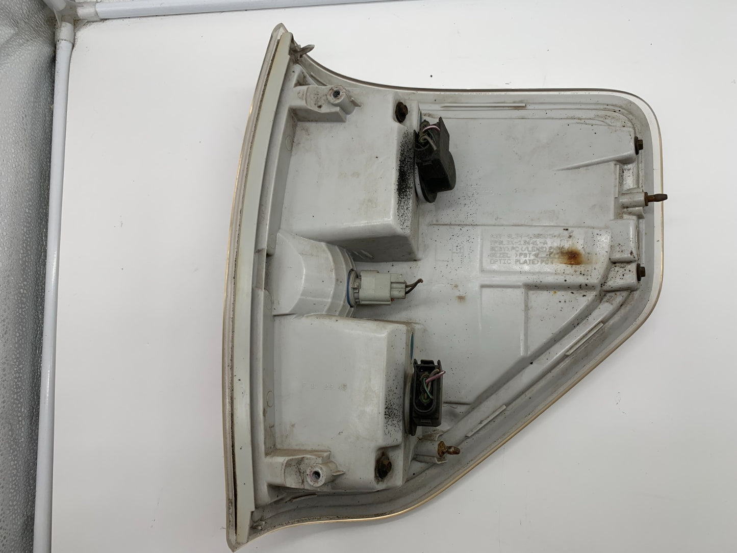 2009-2014 Ford F-150 Driver Side Tail Light Taillight Styleside OEM C03B38026