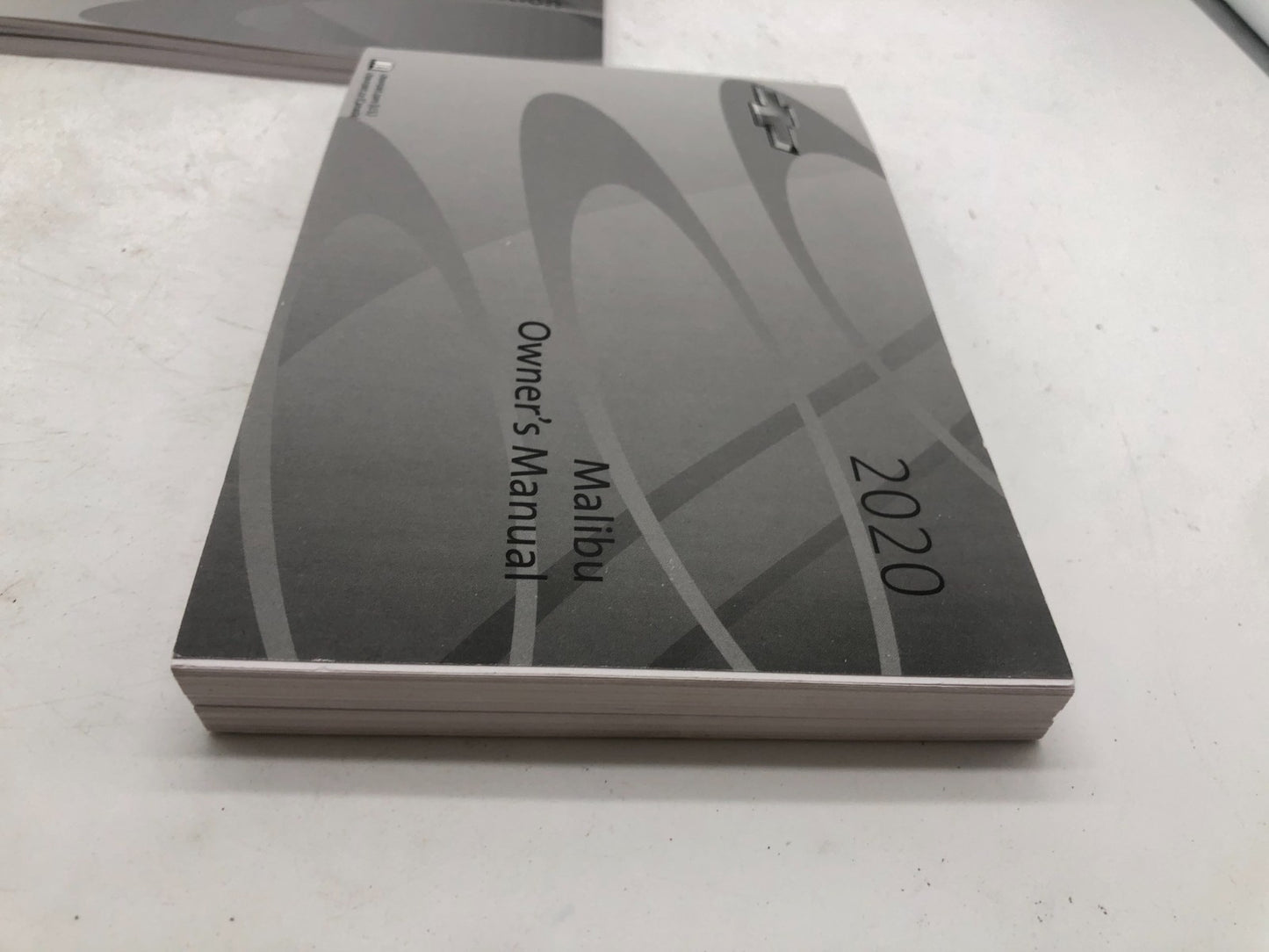 2020 Chevrolet Malibu Owners Manual Set OEM A01B12004