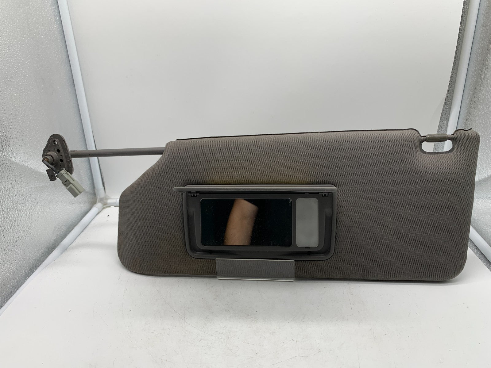 2006-2010 Honda Odyssey Driver Sun Visor Charcoal Illuminated OEM A04B09001