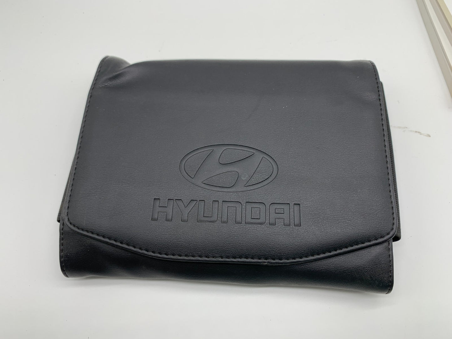 2017 Hyundai Tucson Owners Manual Set with Case OEM B04B49017