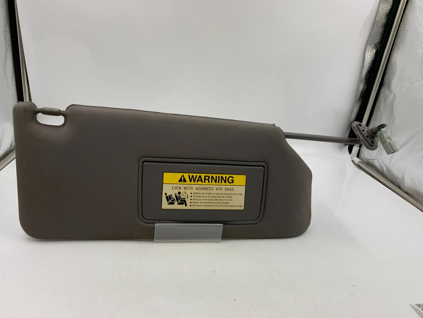 2006-2010 Honda Odyssey Passenger Sun Visor Gray Illuminated OEM E01B38065