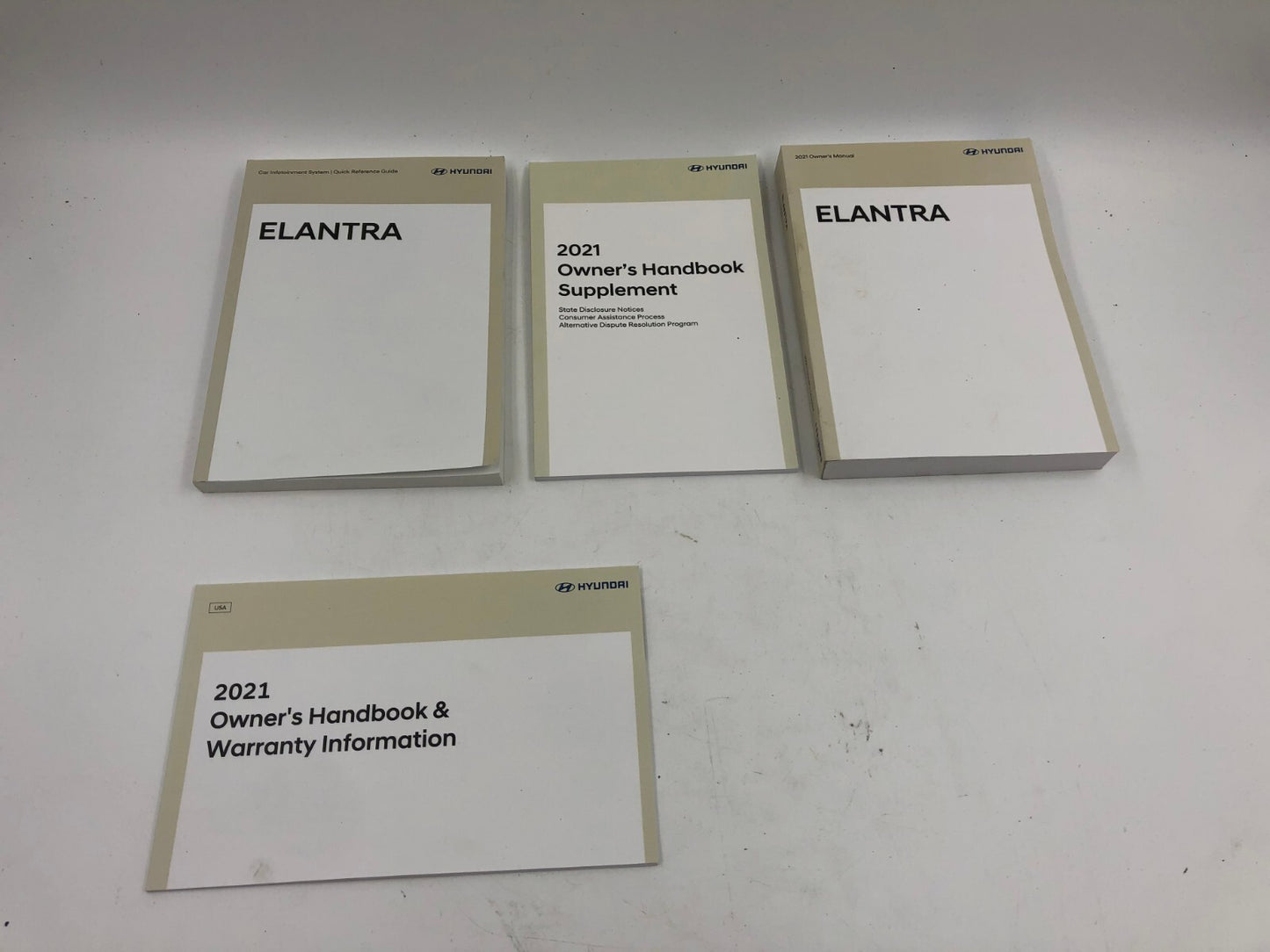 2021 Hyundai Elantra Owners Manual Set OEM D02B21053