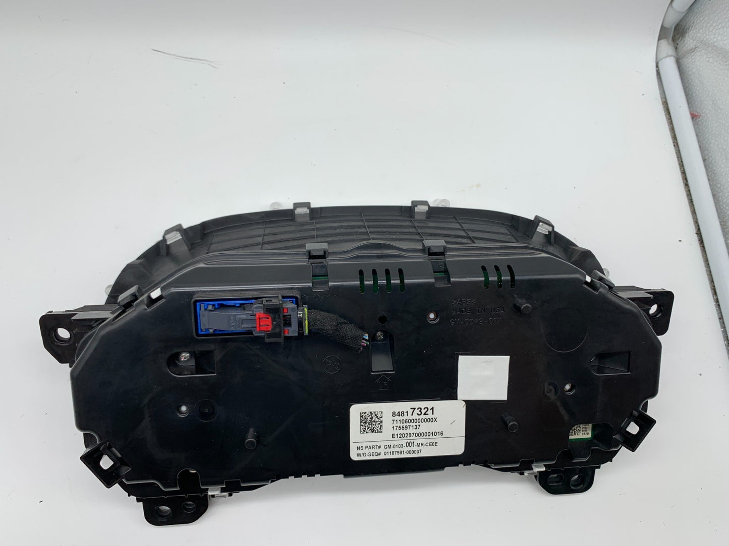 2020-2021 Chevrolet Cruze Speedometer Cluster 43129 Miles OEM C02B38004