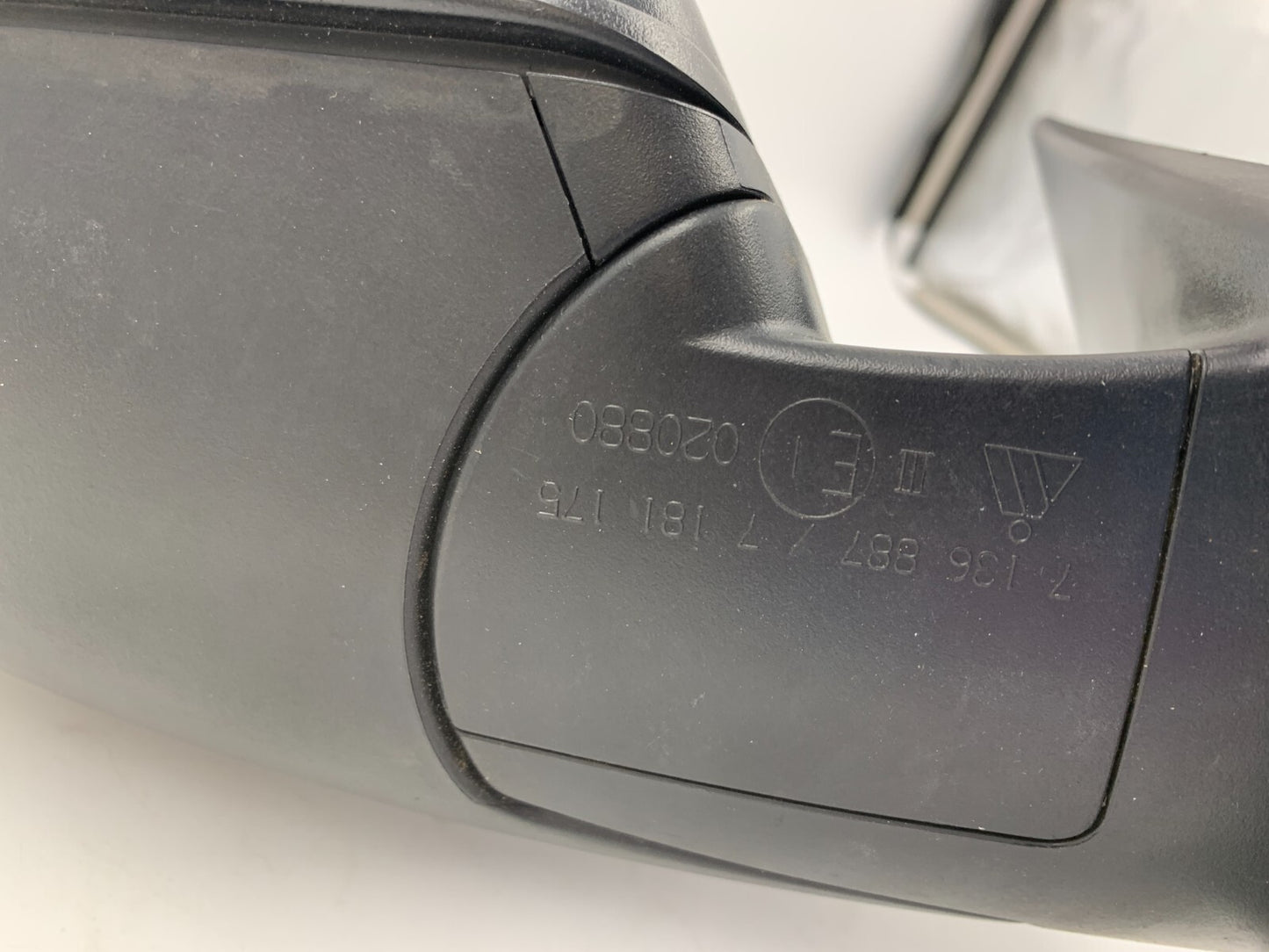 2011-2013 BMW X5 Driver Side View Power Door Mirror White OEM B03B24003