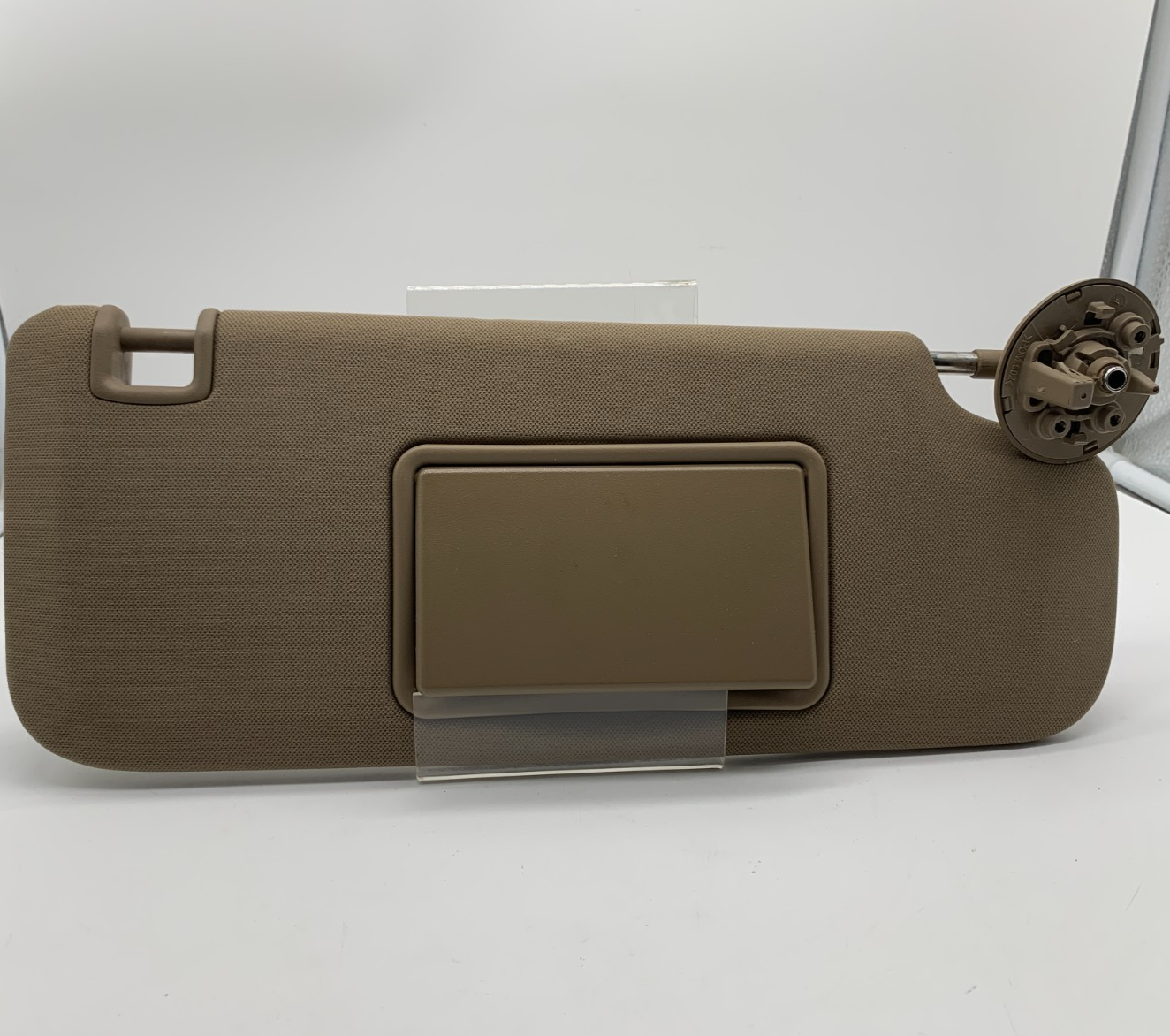 2004-2012 Chevrolet Malibu Passenger Sun Visor Brown OEM C01B39004