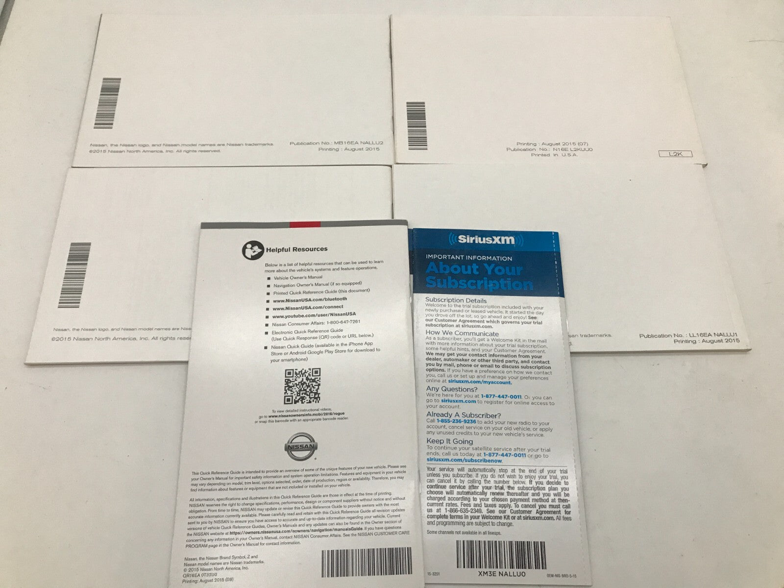 2016 Nissan Rogue Owners Manual Set with Case OEM C04B22035