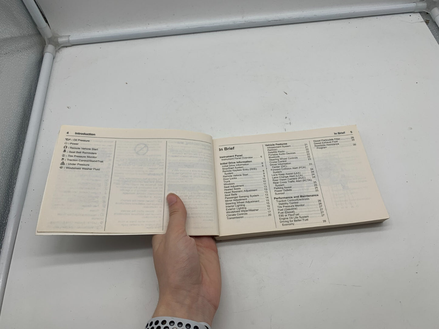 2018 Chevrolet Cruze Owners Manual OEM E03B02031