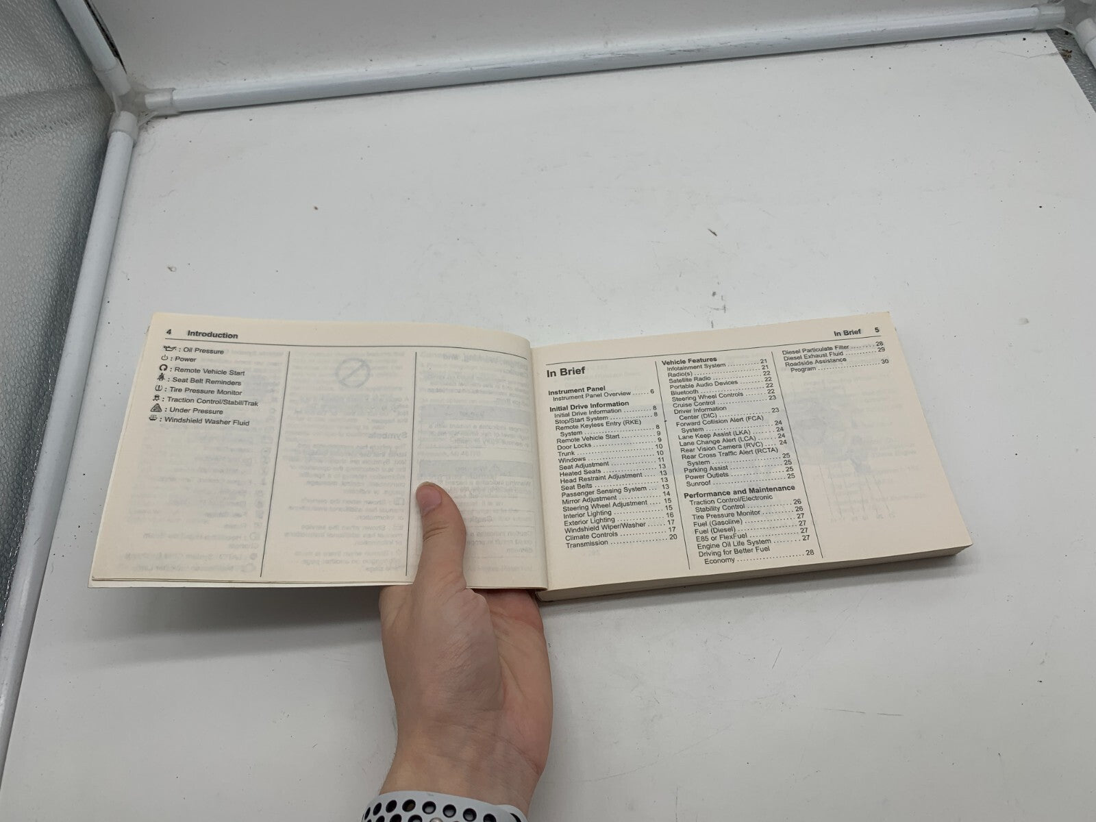 2018 Chevrolet Cruze Owners Manual OEM E03B02031