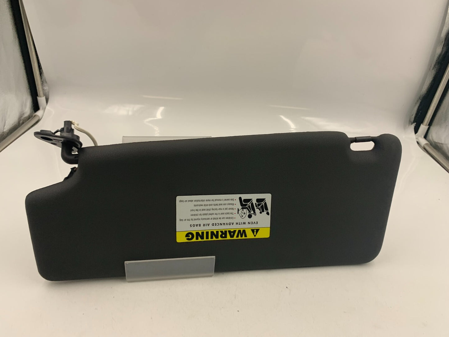 2004-2005 BMW X3 Passenger Sun Visor Charcoal Illuminated OEM A01B25083