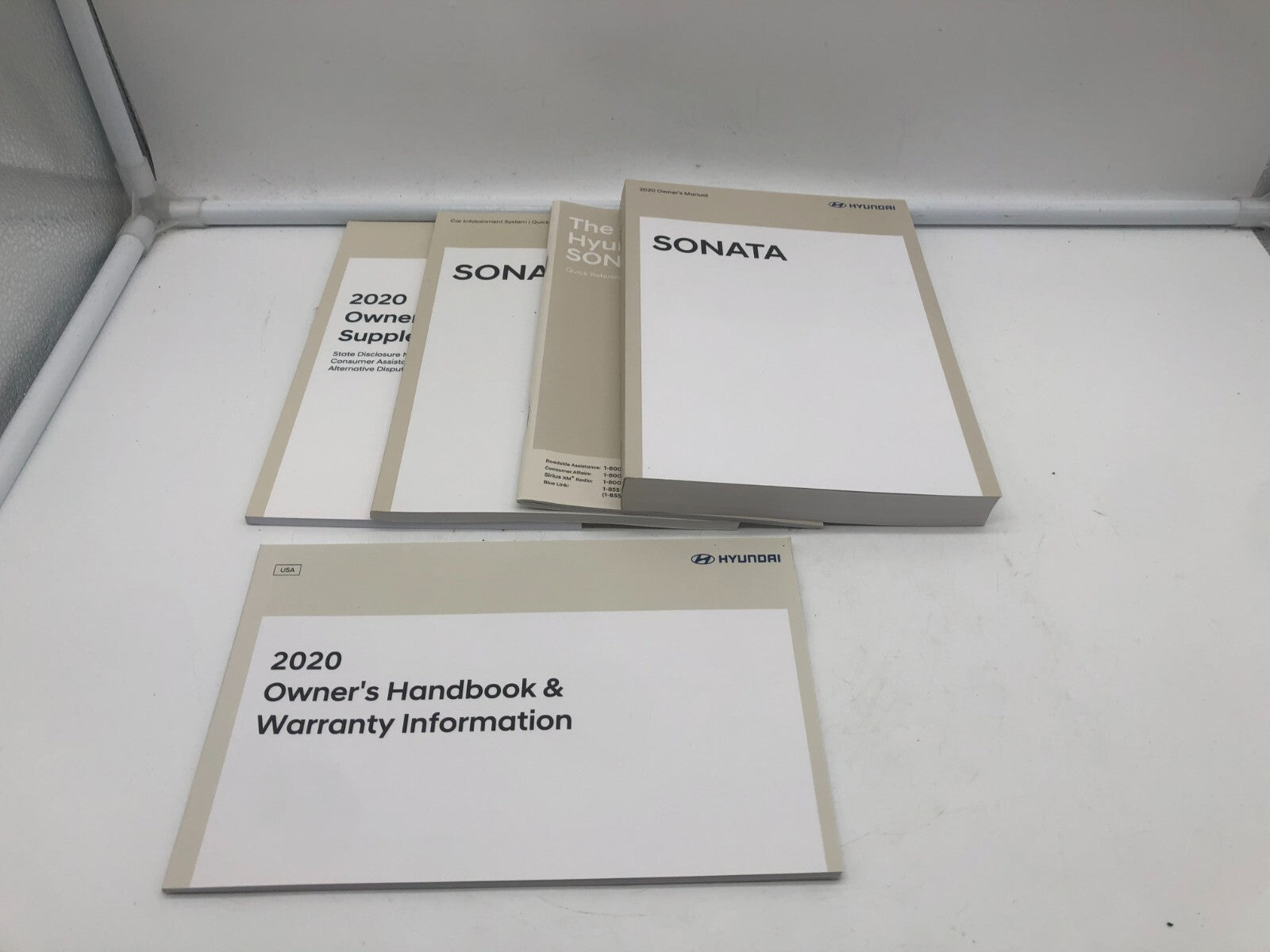 2020 Hyundai Sonata Owners Manual Set with Case OEM A02B08021