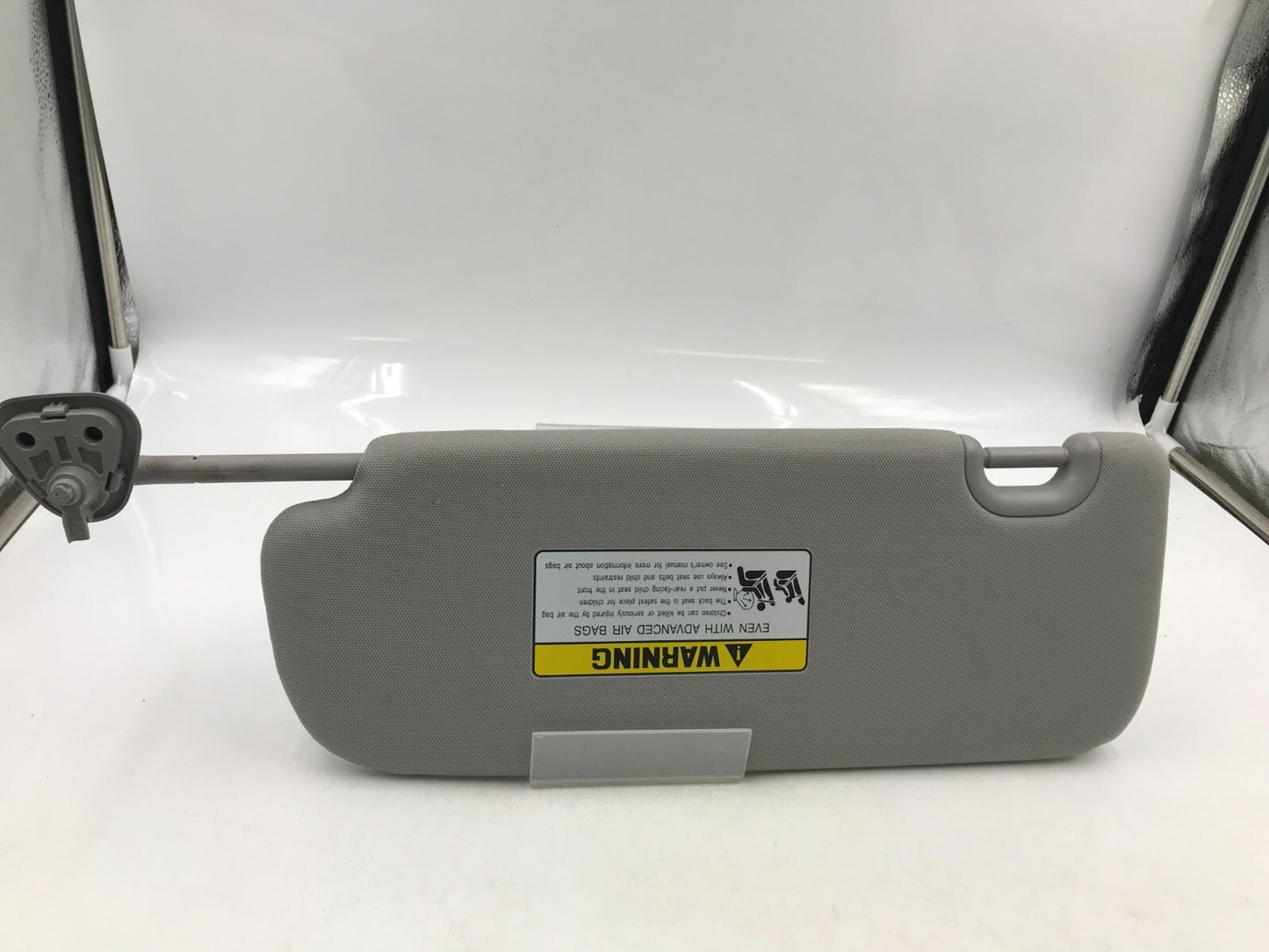 2013-2019 Hyundai Santa Fe Passenger Sun Visor Illuminated OEM C03B64001