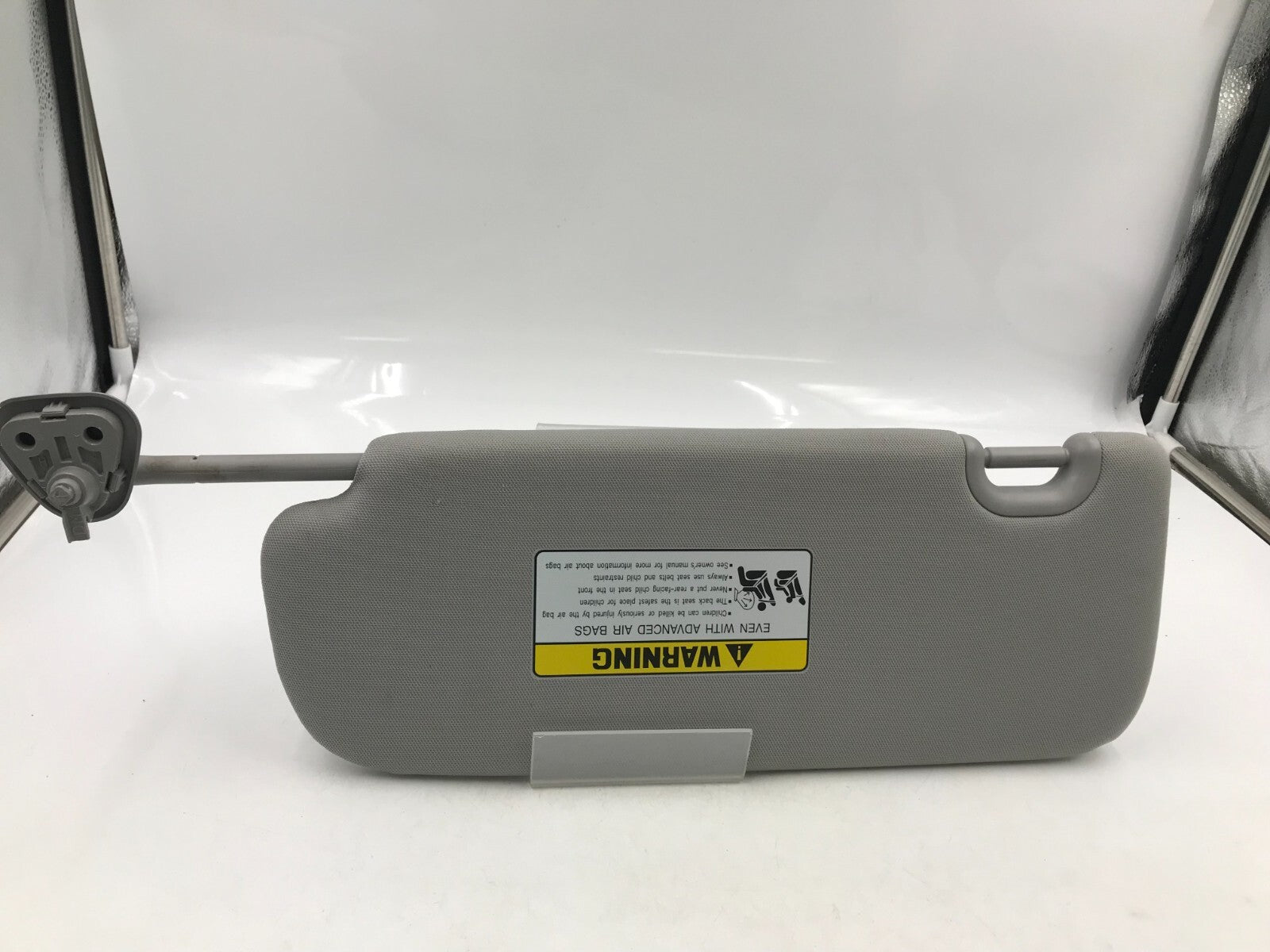 2013-2019 Hyundai Santa Fe Passenger Sun Visor Illuminated OEM C03B64001