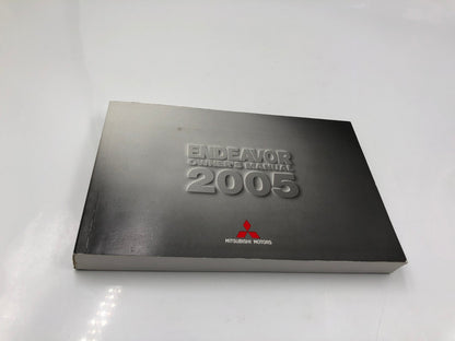 2005 Mitsubishi Endeavor Owners Manual Set with Case OEM B01B32038
