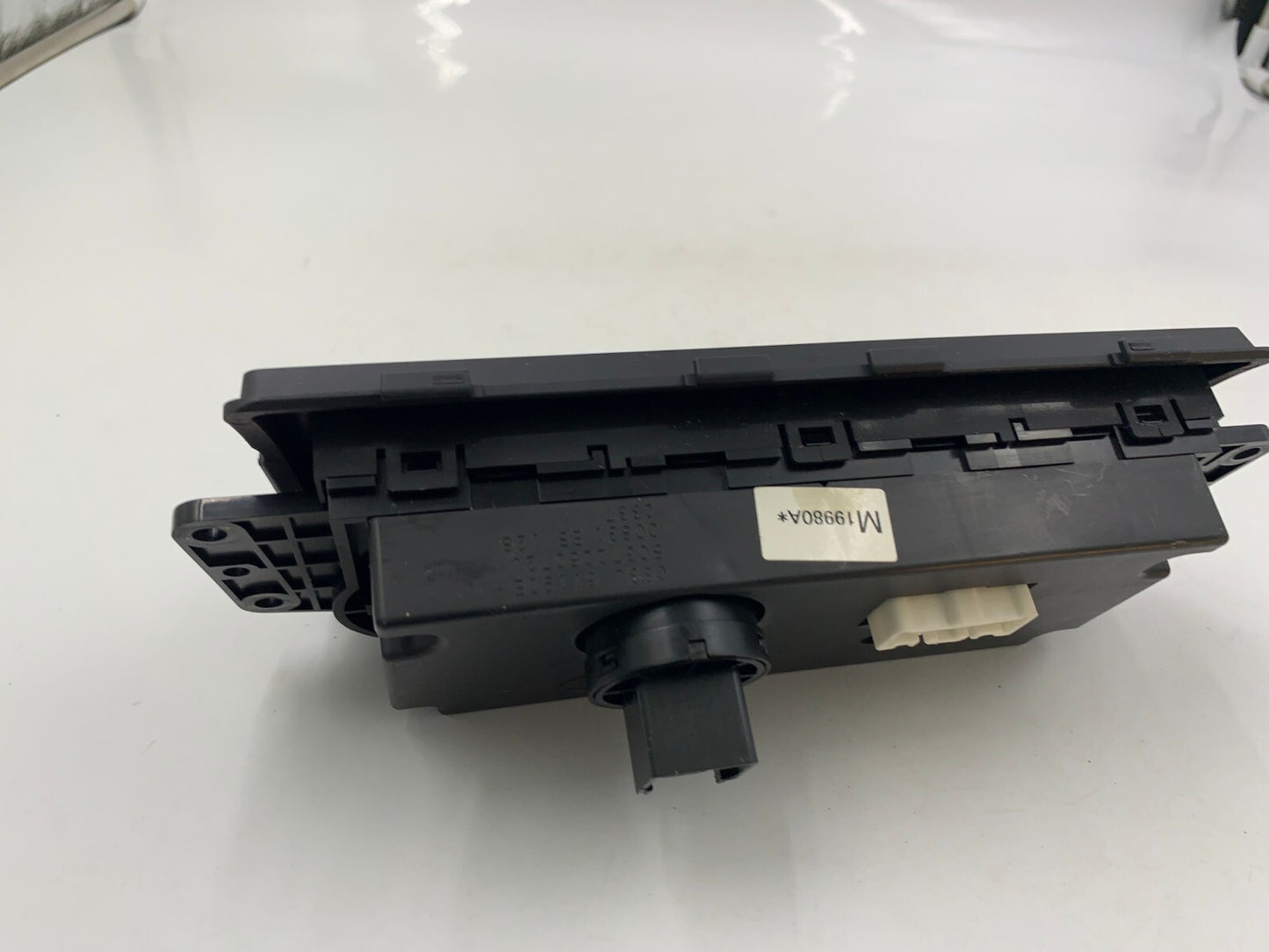 2009-2013 Mazda 6 AC Heater Climate Control Unit OEM B02B39044