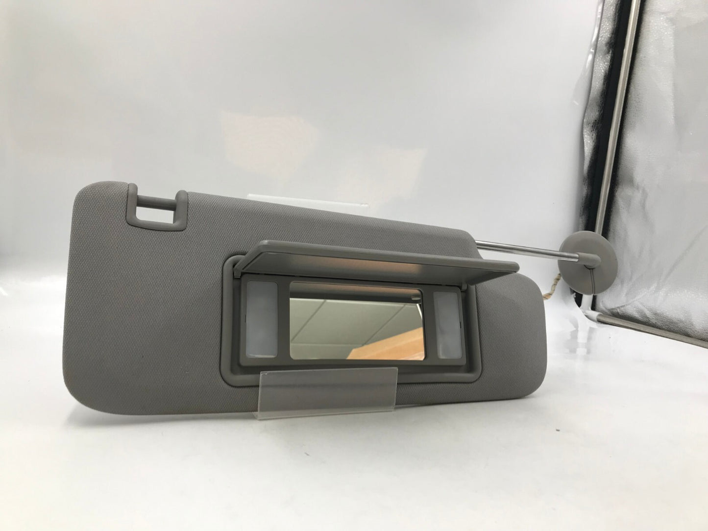 2016-2023 Chevrolet Malibu Passenger Sun Visor Illuminated OEM B02B05044