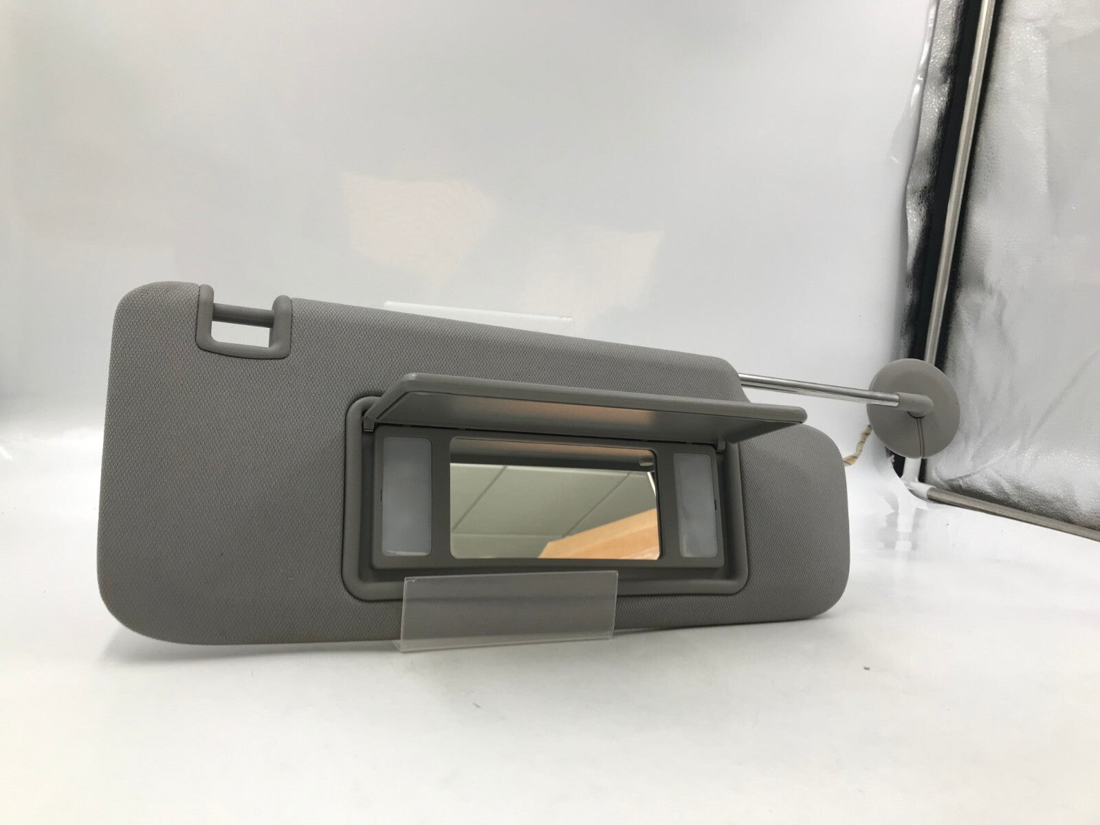 2016-2023 Chevrolet Malibu Passenger Sun Visor Illuminated OEM B02B05044