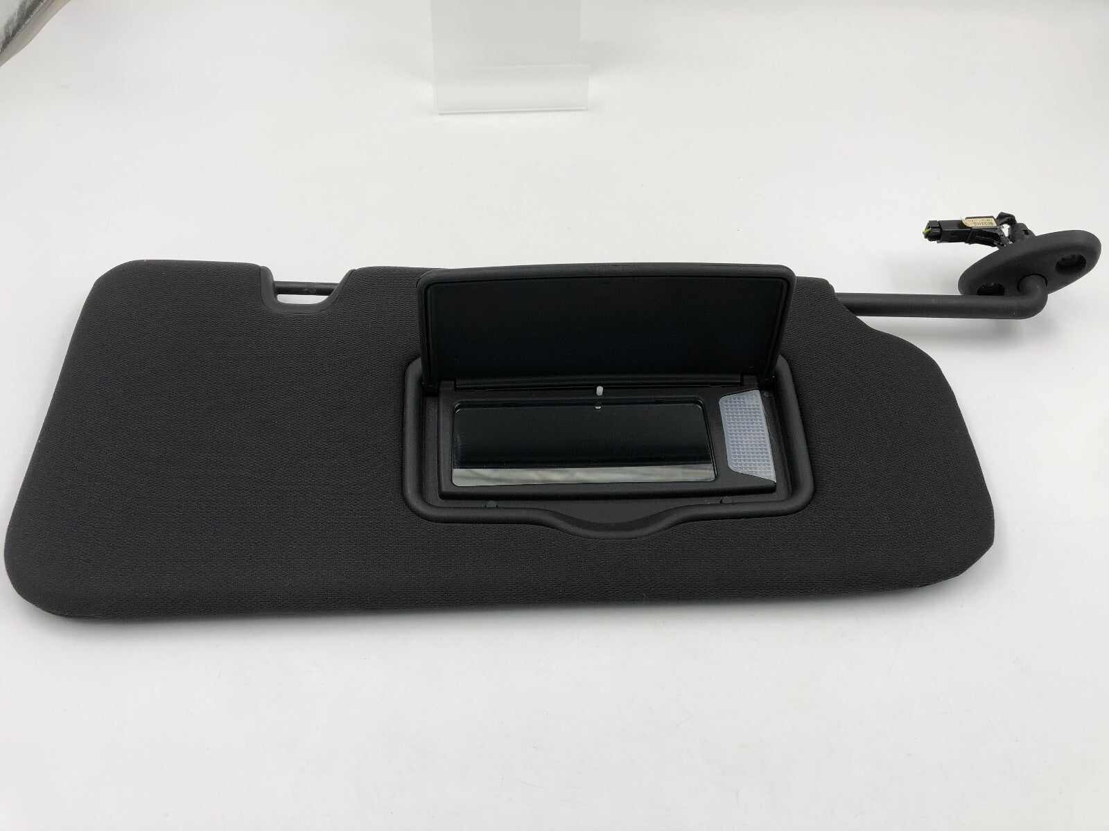 2010-2012 Mercury Mariner Passenger Sun Visor Black Illuminated OEM D04B18082