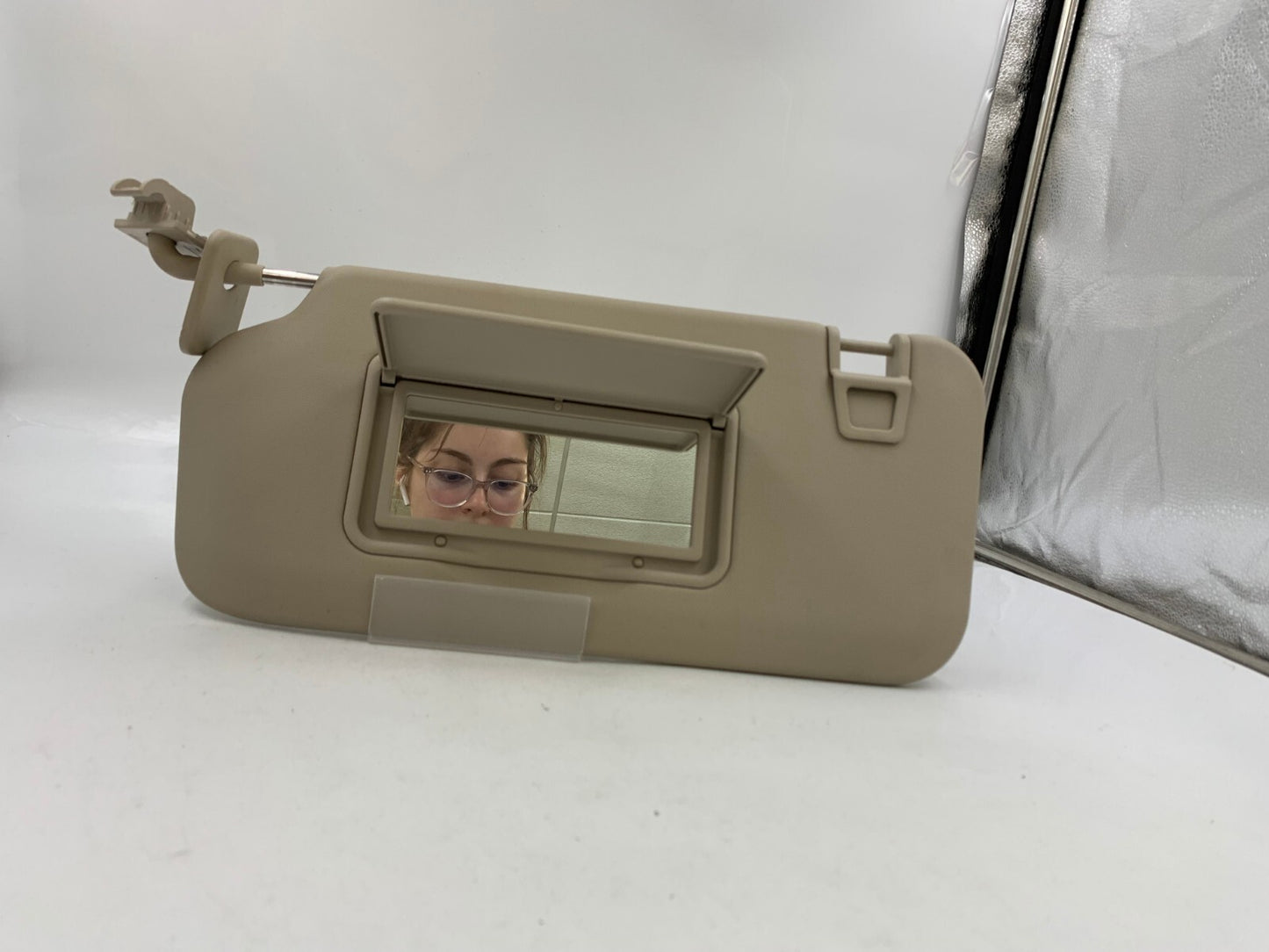 2020 Ford Escape Driver Sun Visor Illumination Gray OEM A01B47011