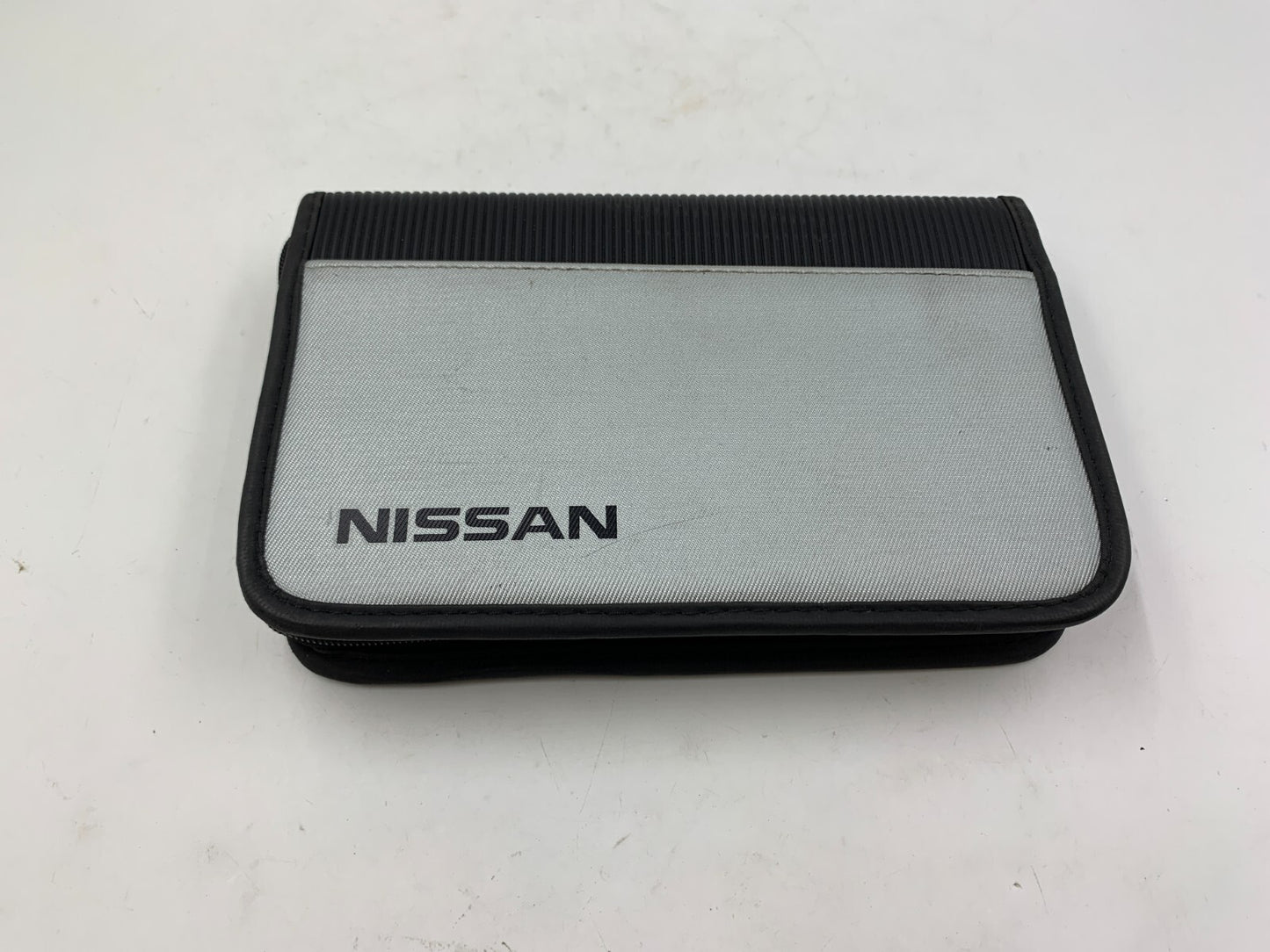 2006 Nissan Maxima Owners Manual Set with Case OEM B02B38083