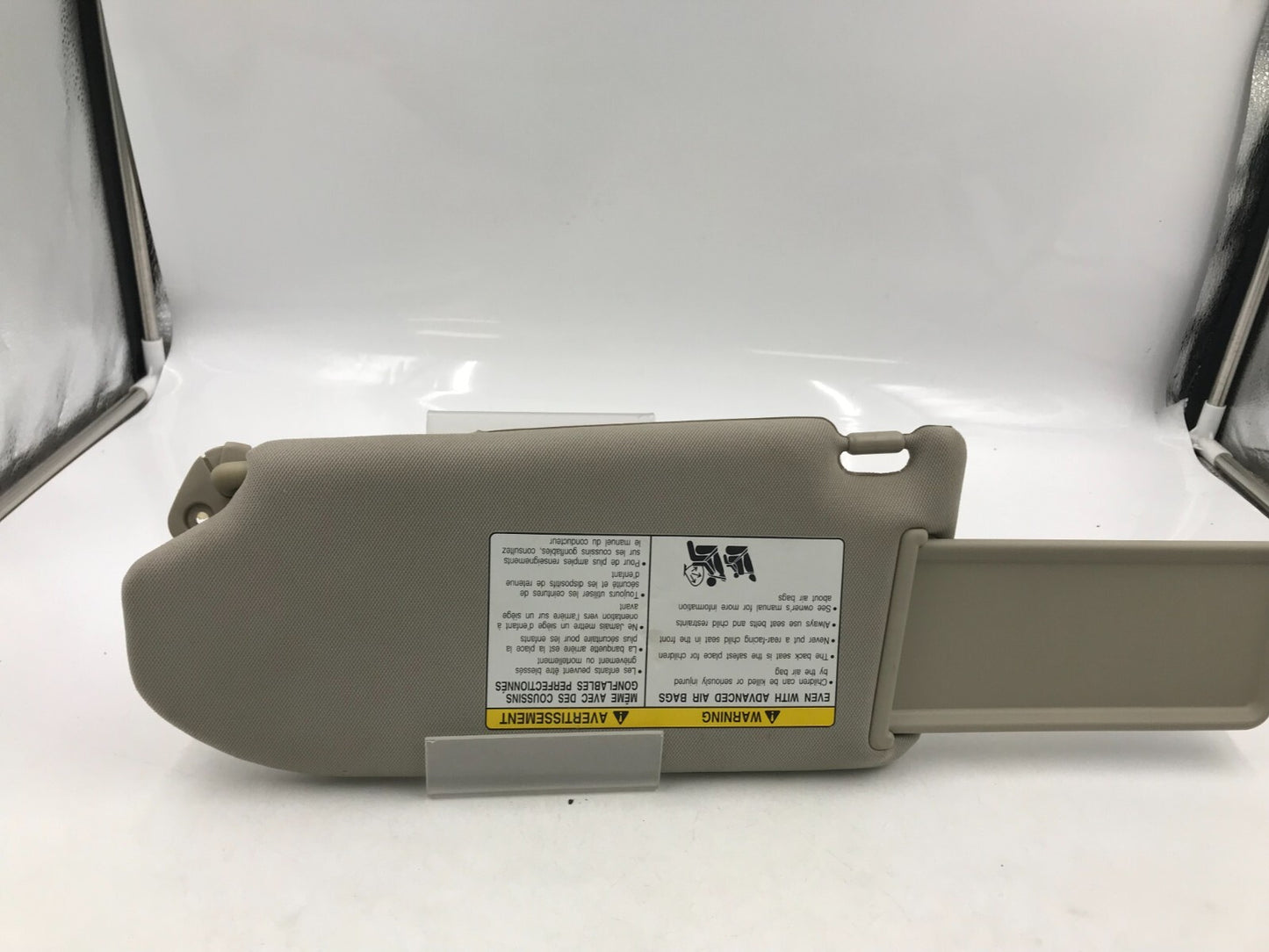 2007-2008 Infiniti G35 Passenger Sun Visor Light Beige Illuminated OEM D01B66009