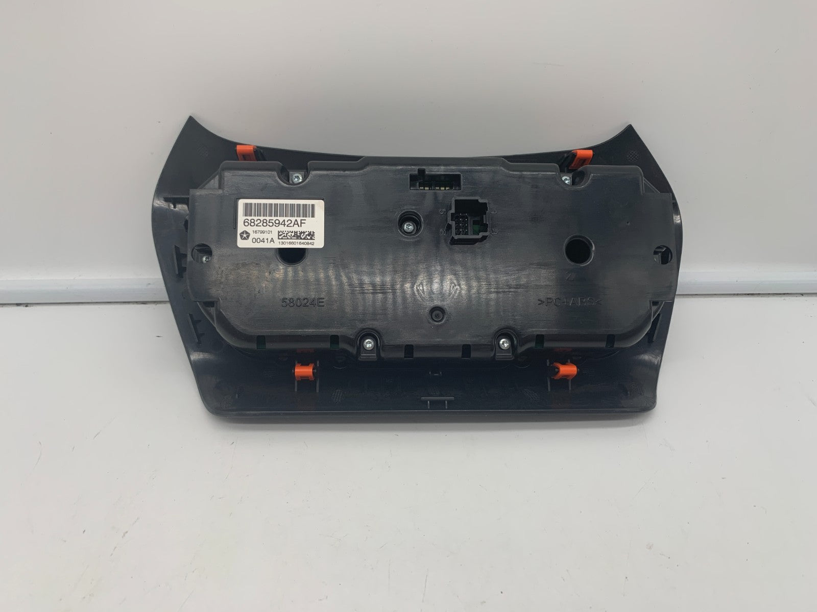 2019-2023 Jeep Cherokee Dual Zone Climate Control AC Heater Unit OEM