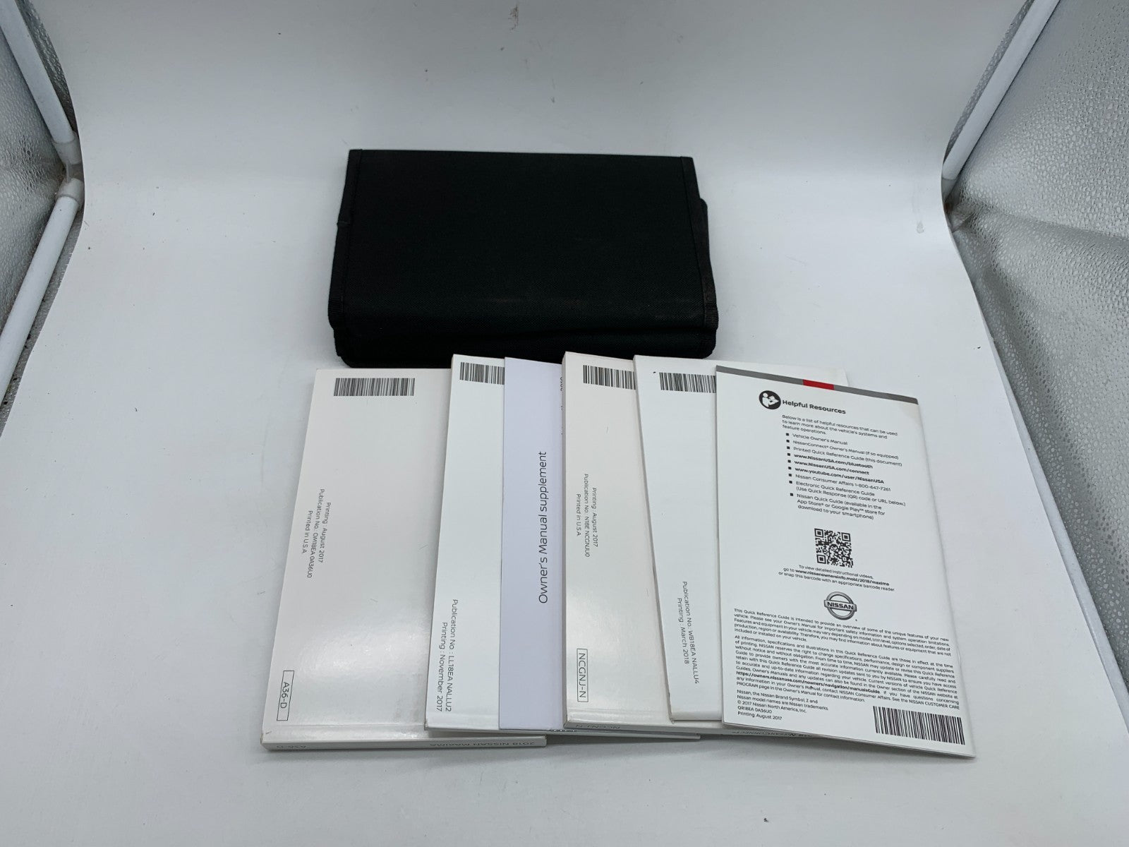 2018 Nissan Maxima Owners Manual Set with Case OEM B03B08011