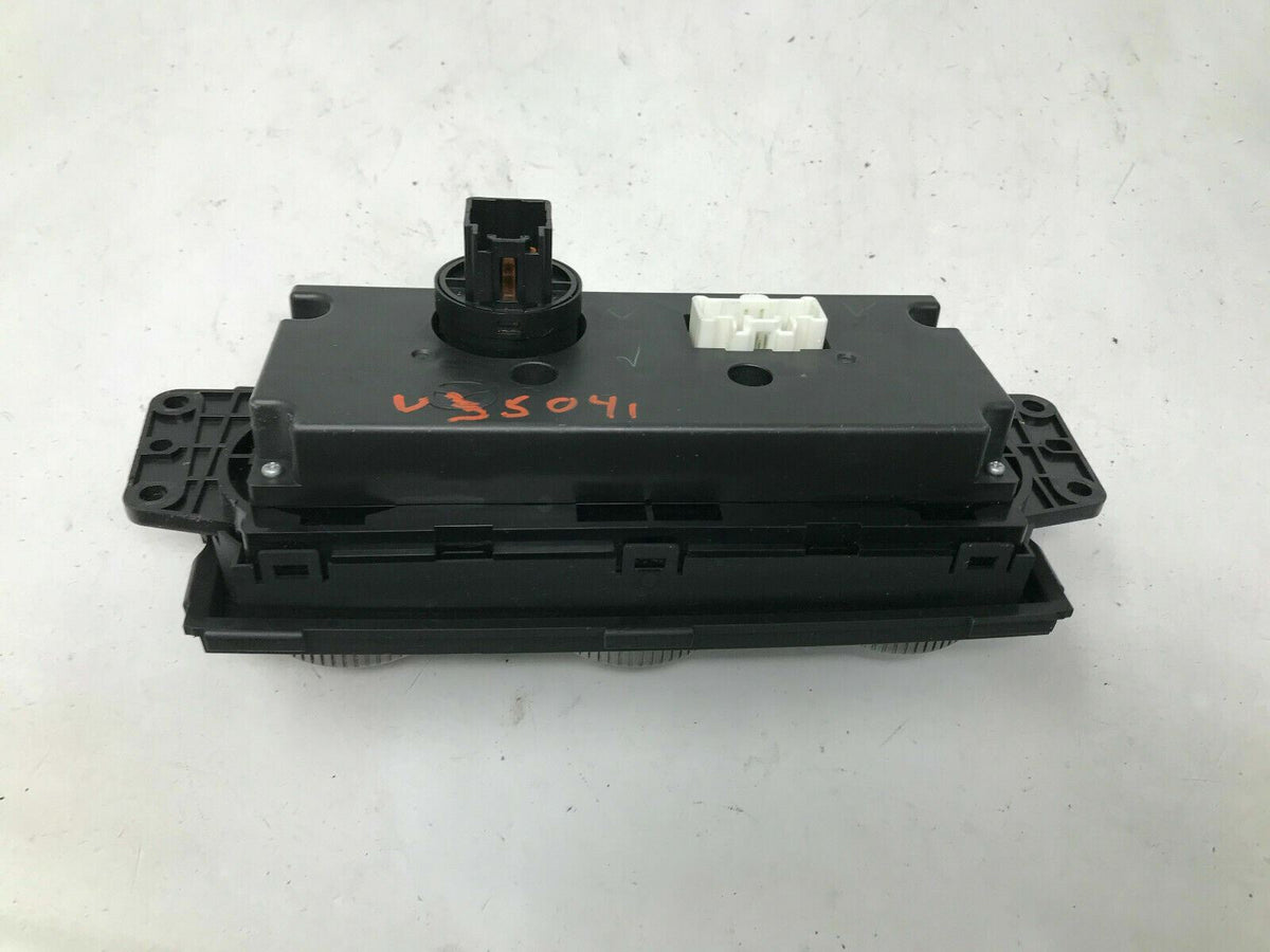 2009-2013 Mazda 6 AC Heater Climate Control Unit OEM D02B19008