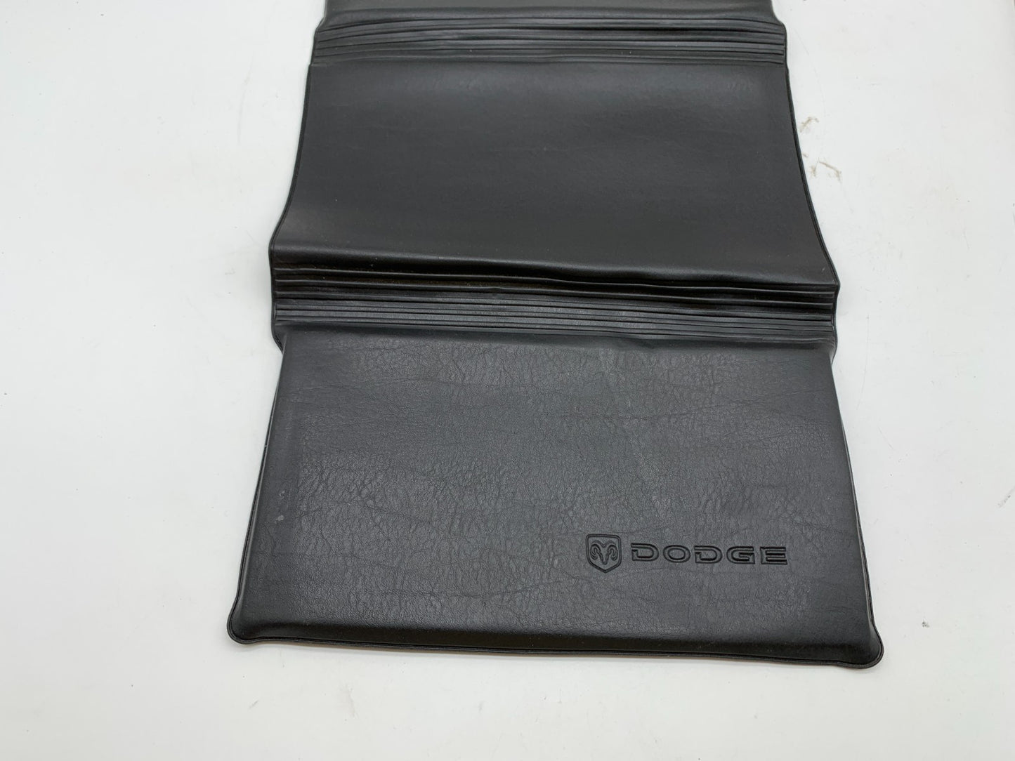 2006 Dodge Dakota Owners Manual Set with Case OEM C02B07011