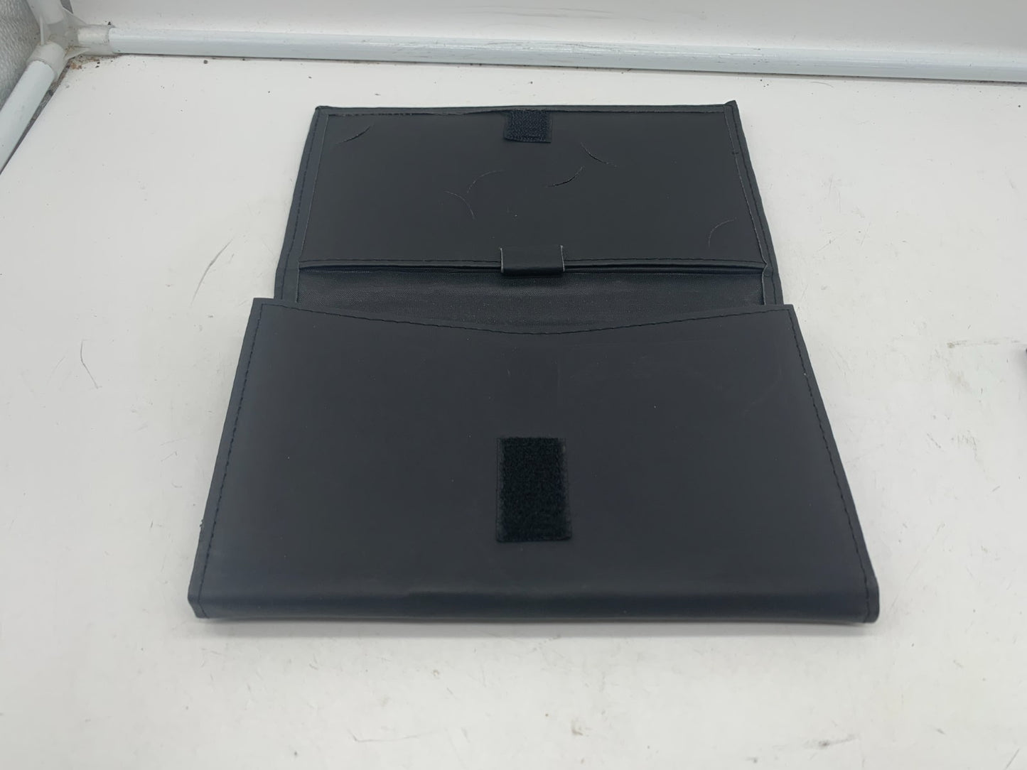 2015 Chrysler 200 Owners Manual Set with Case OEM A01B52094