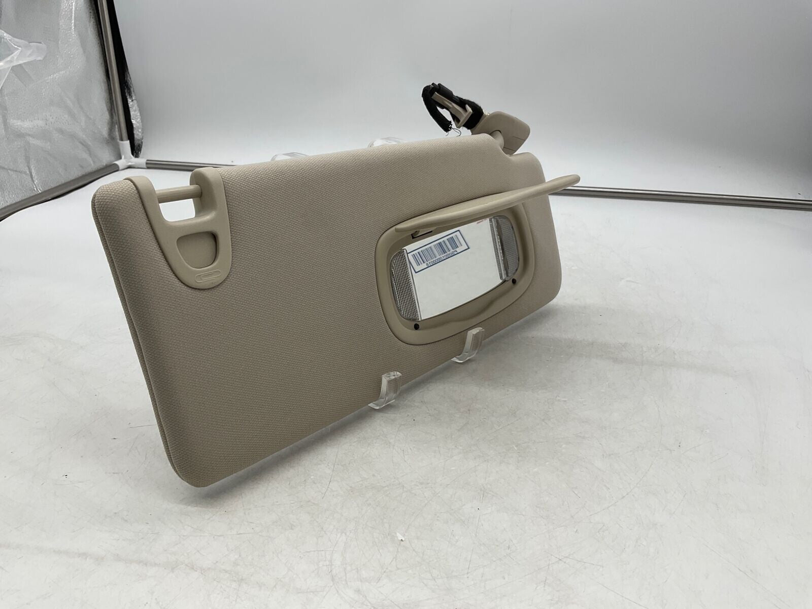 2016-2017 Chrysler 200 Passenger Sun Visor Gray Illuminated OEM C01B41026