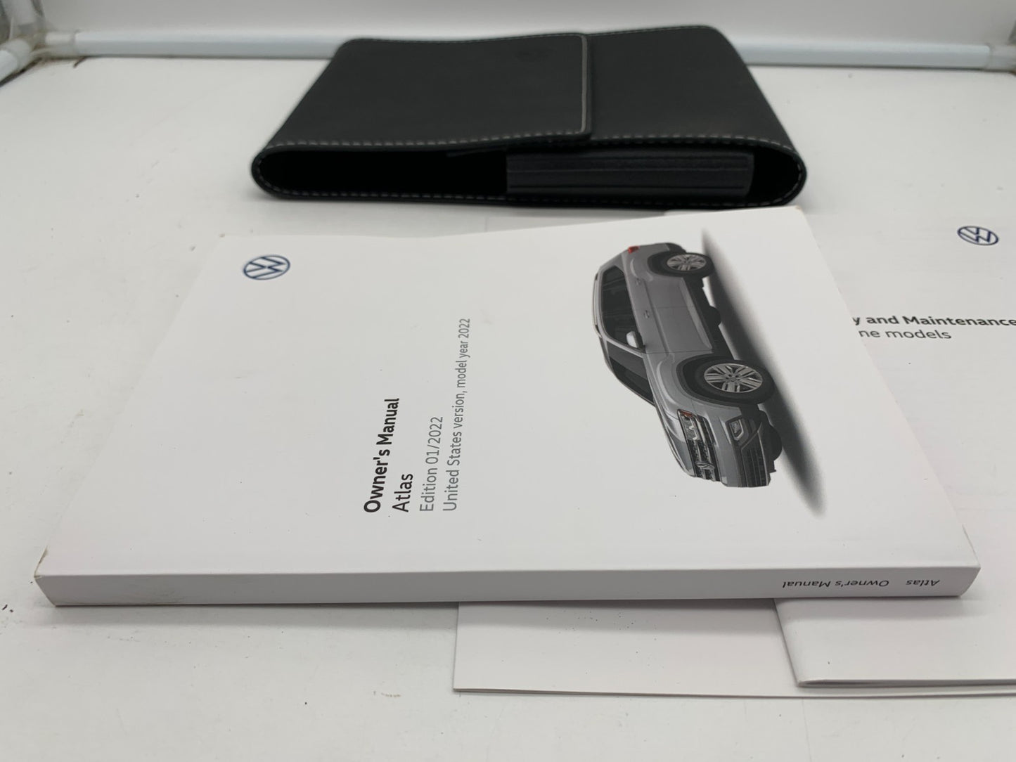 2022 Volkswagen Atlas Owners Manual Set with Case OEM C02B14054