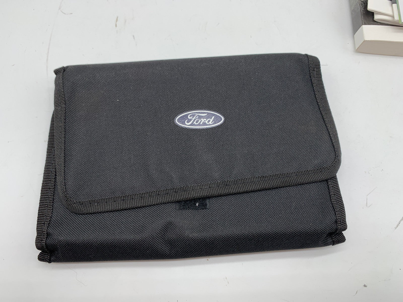 2018 Ford Escape Owners Manual Set with Case OEM D03B34011