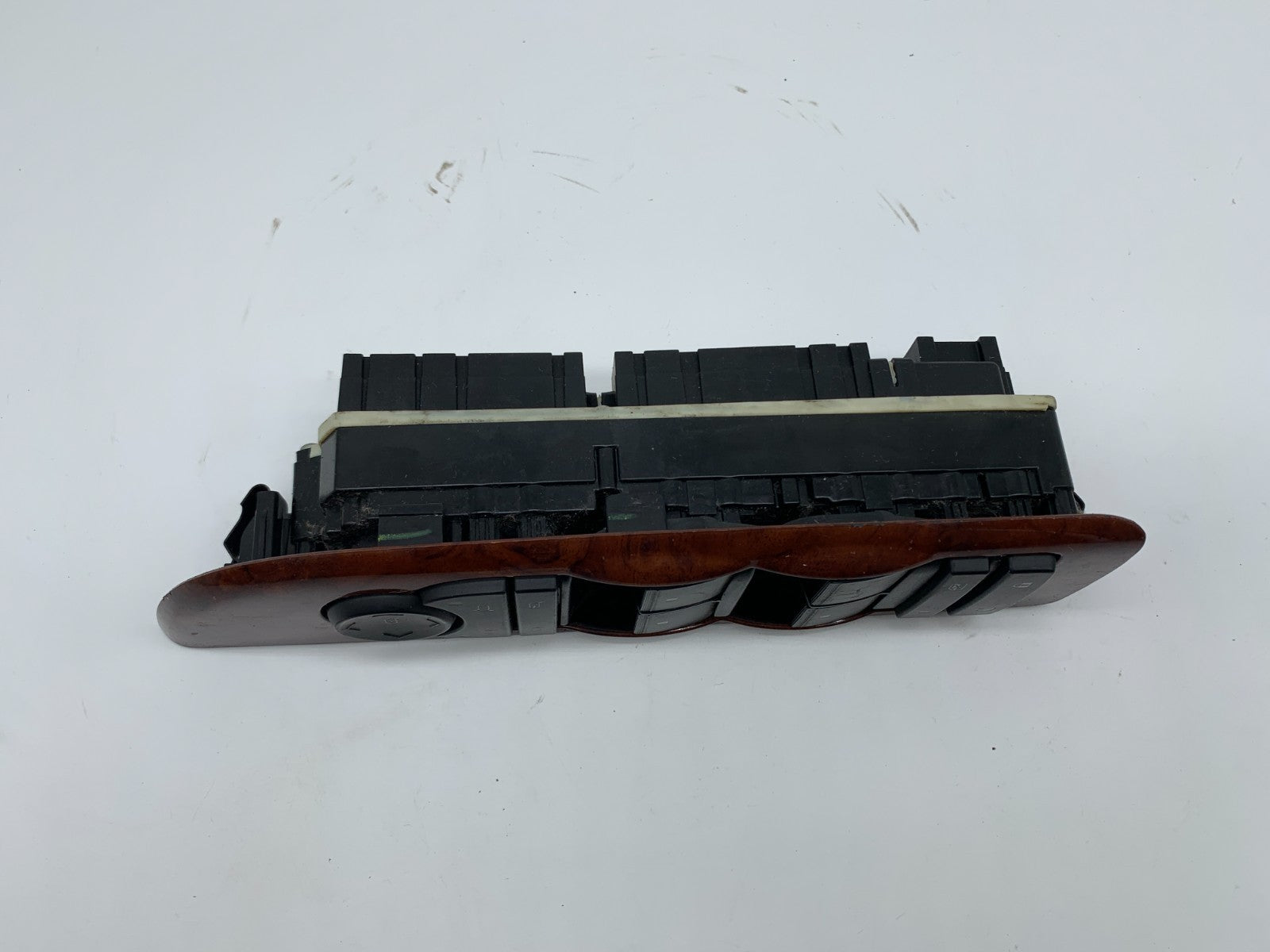 2007-2014 Chevrolet Tahoe Master Power Window Switch OEM C01B25003