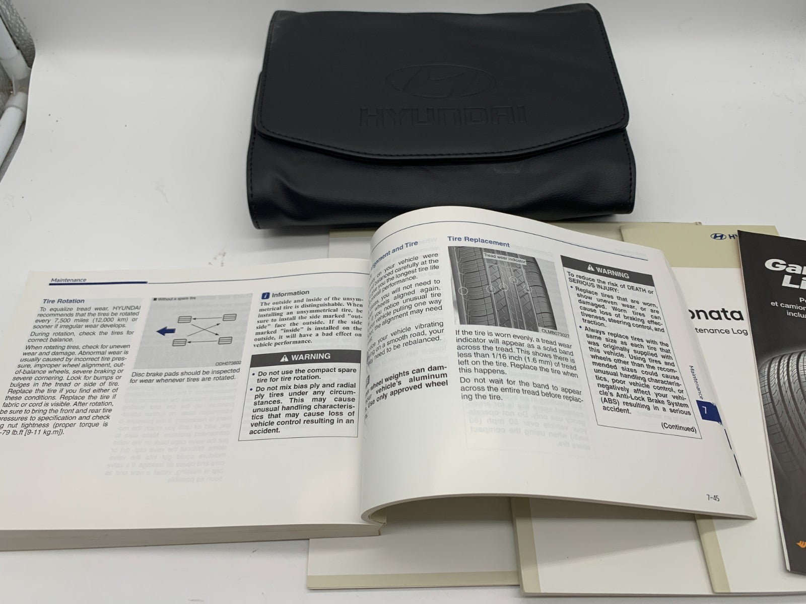 2017 Hyundai Sonata Owners Manual Set with Case OEM C01B07008