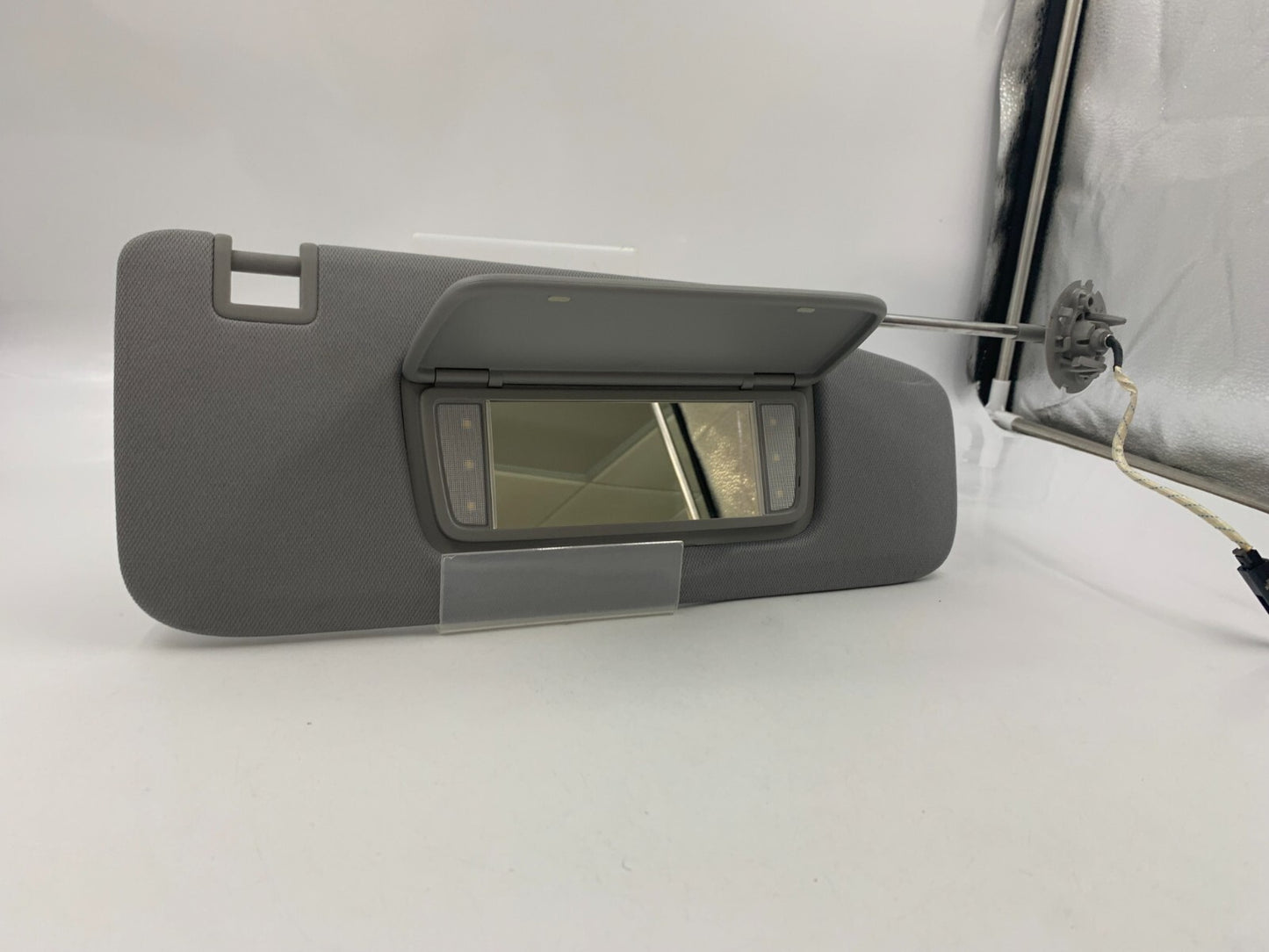 2018-2019 Chevrolet Equinox Passenger Sun Visor Gray Illumin C03B36023