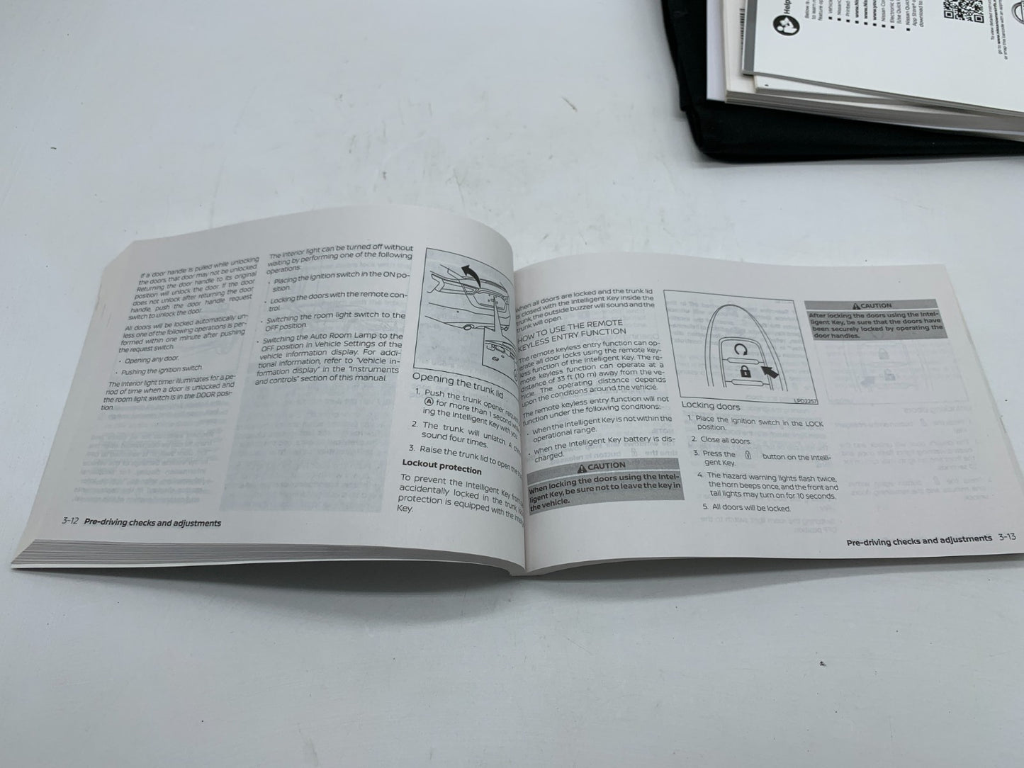 2018 Nissan Maxima Owners Manual Set with Case OEM B03B08011
