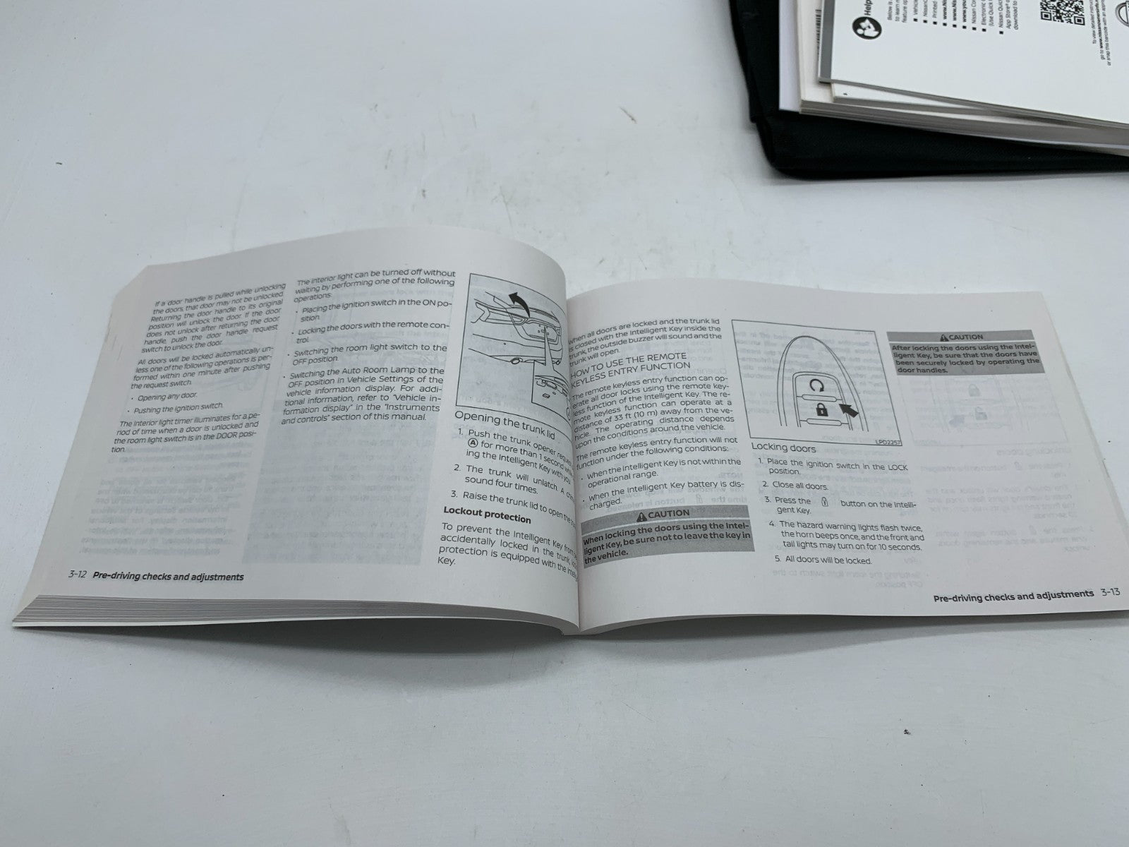 2018 Nissan Maxima Owners Manual Set with Case OEM B03B08011