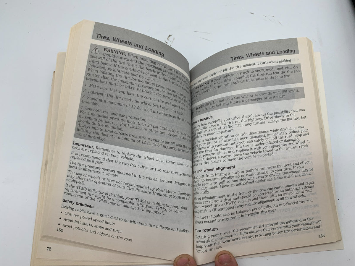 2010 Ford Focus Owners Manual Set with Case OEM D03B28012