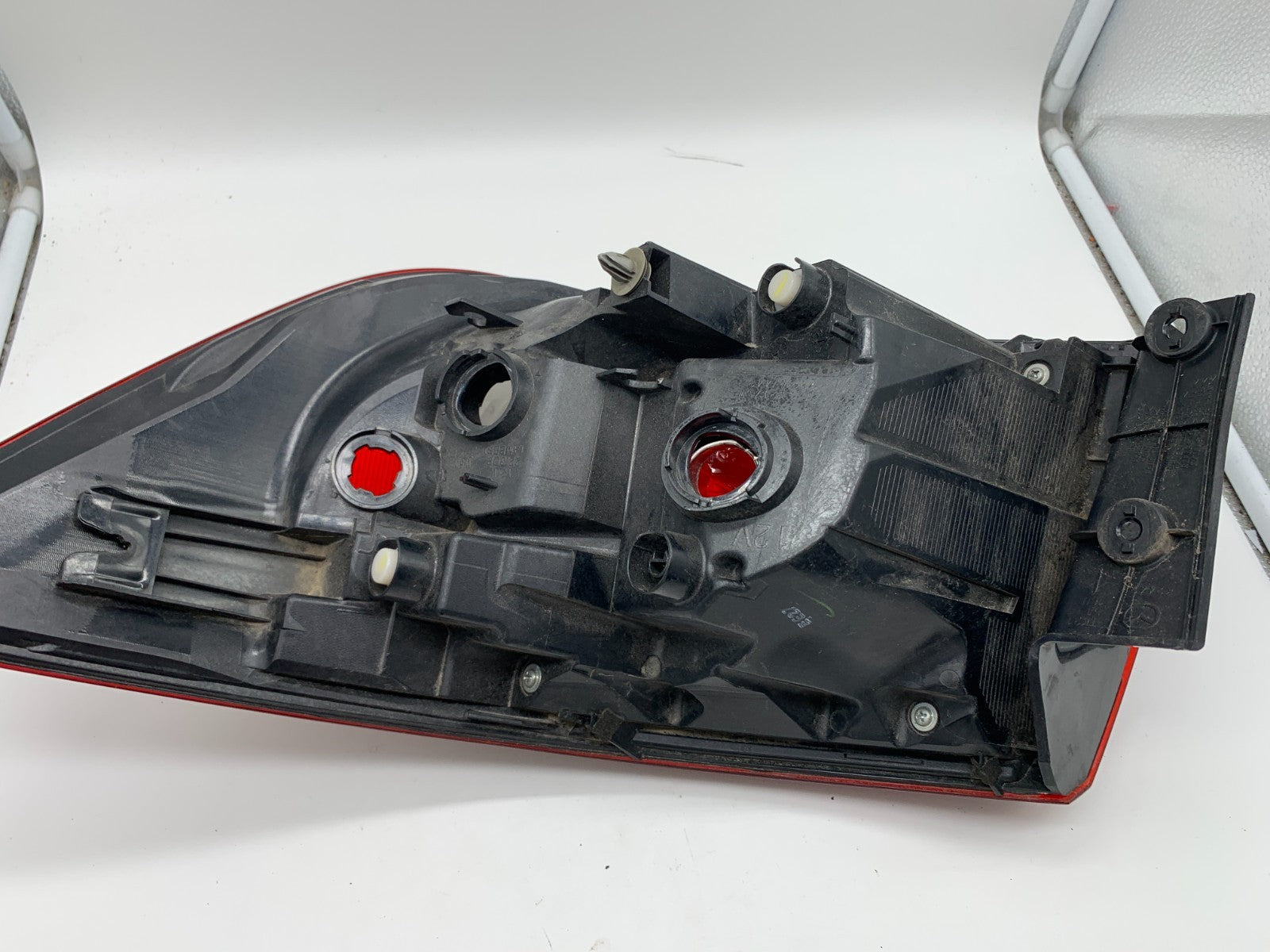 2013-2015 Mazda CX9 CX-9 Driver Tail Light Taillight Lamp OEM D03B66004