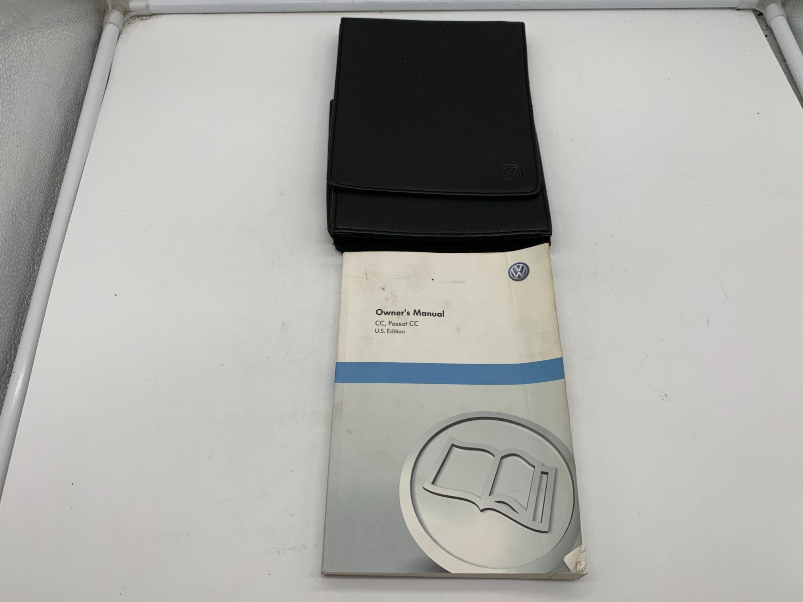 2010 Volkswagen Passat CC Owners Manual with Case OEM C02B03004