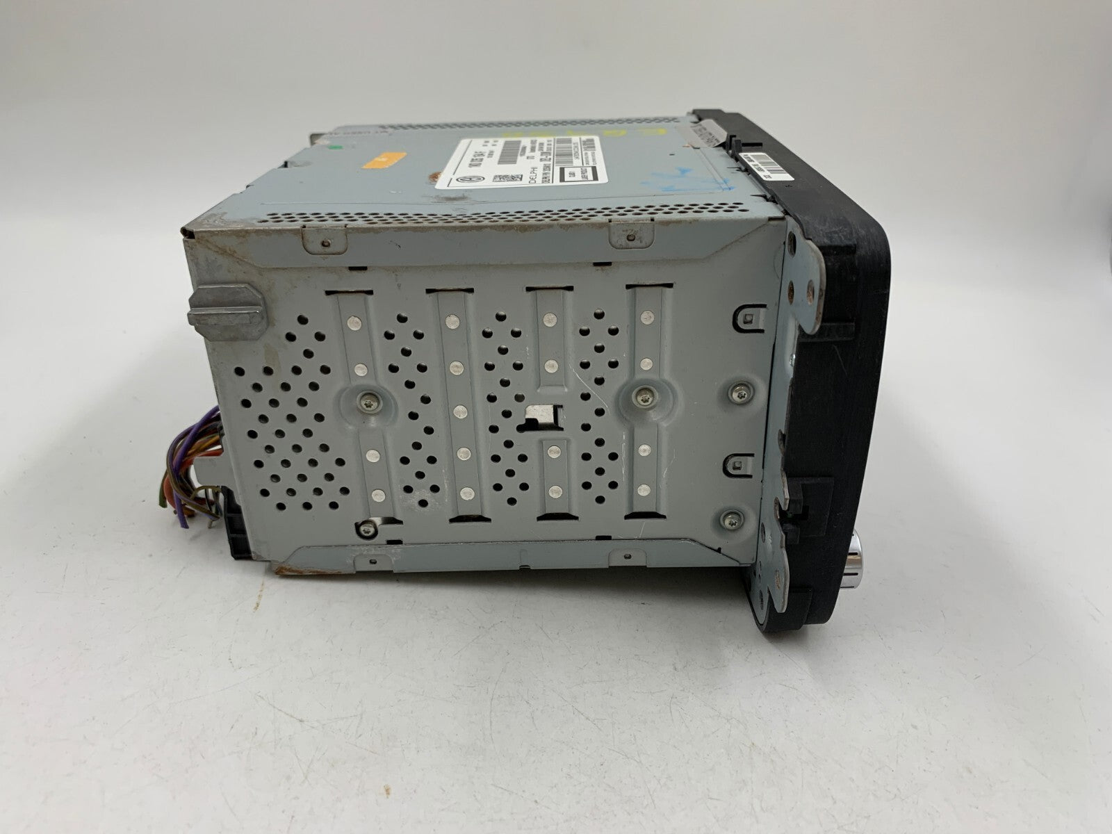2011-2014 Volkswagen Jetta AM FM CD Player Radio Receiver OEM A01B33059
