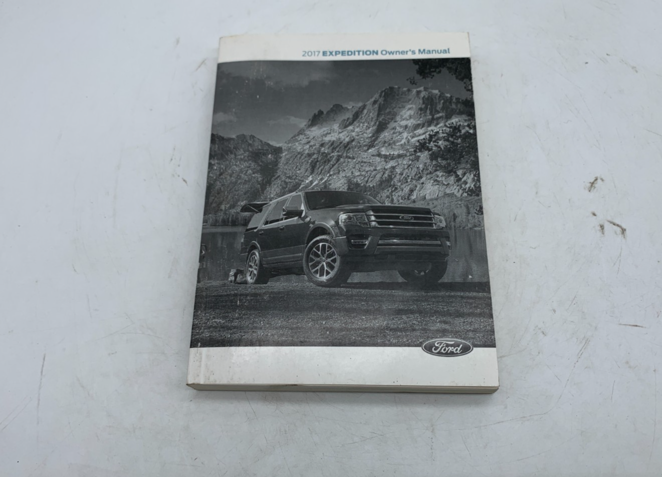 2017 Ford Expedition Owners Manual OEM B01B16010