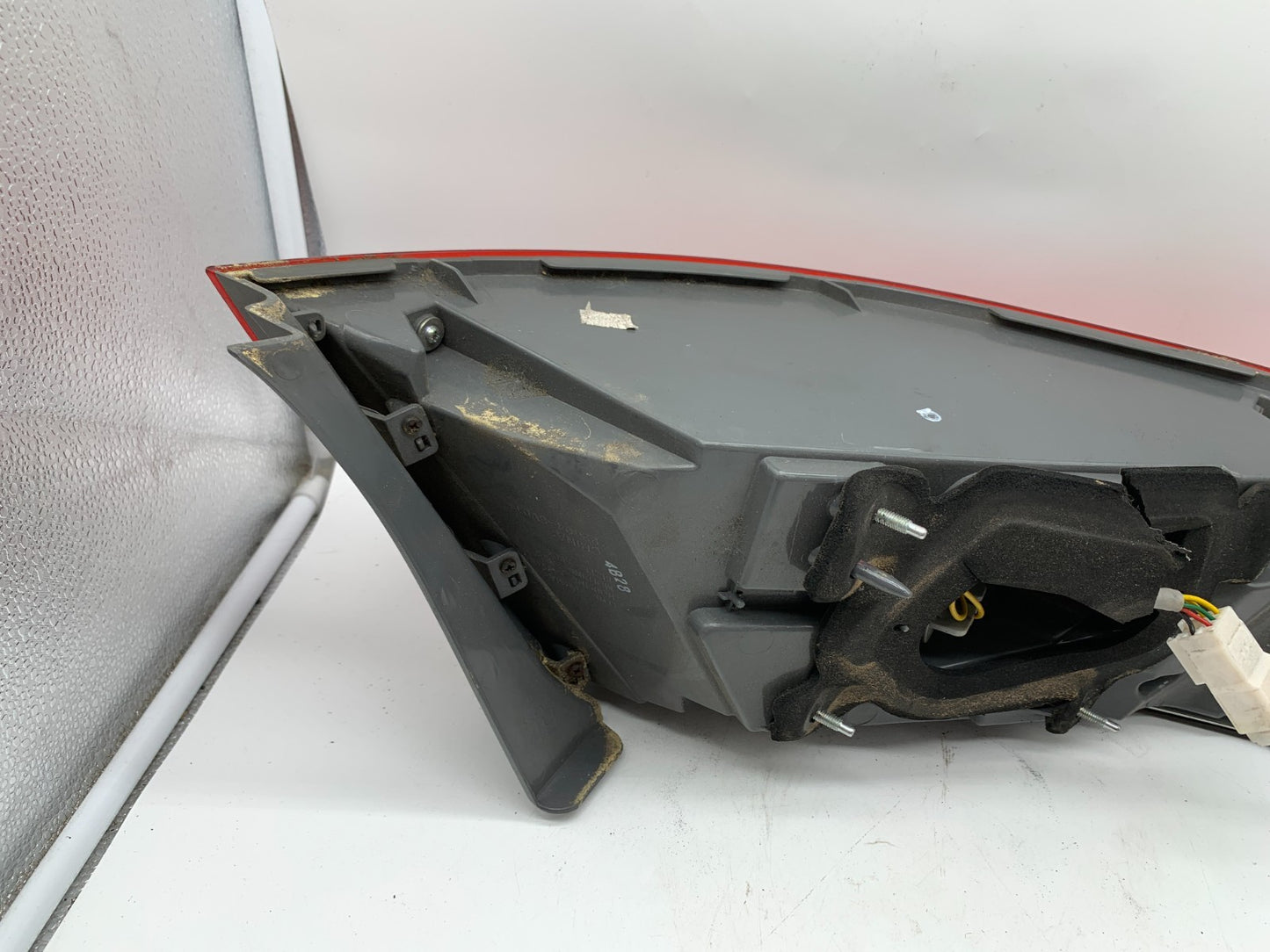 2012-2017 Hyundai Azera Passenger Side Tail Light Taillight OEM D01B02053