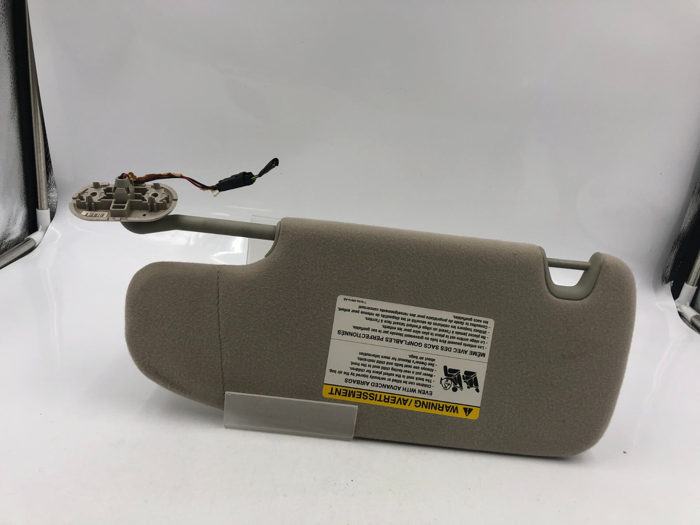 2006-2009 Ford Fusion Passenger Sun Visor Gray Illumination OEM C04B65004